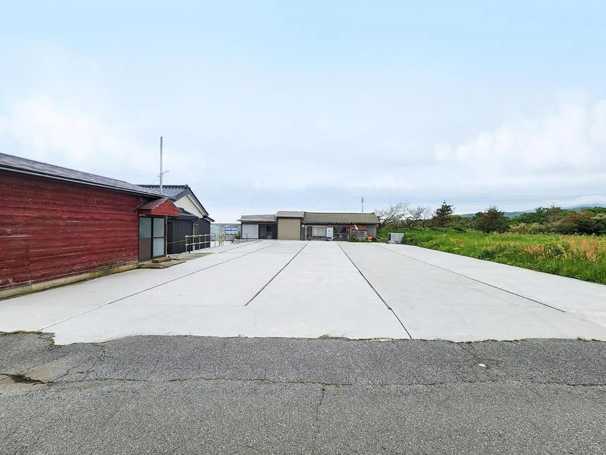 Parking in Nanauraso