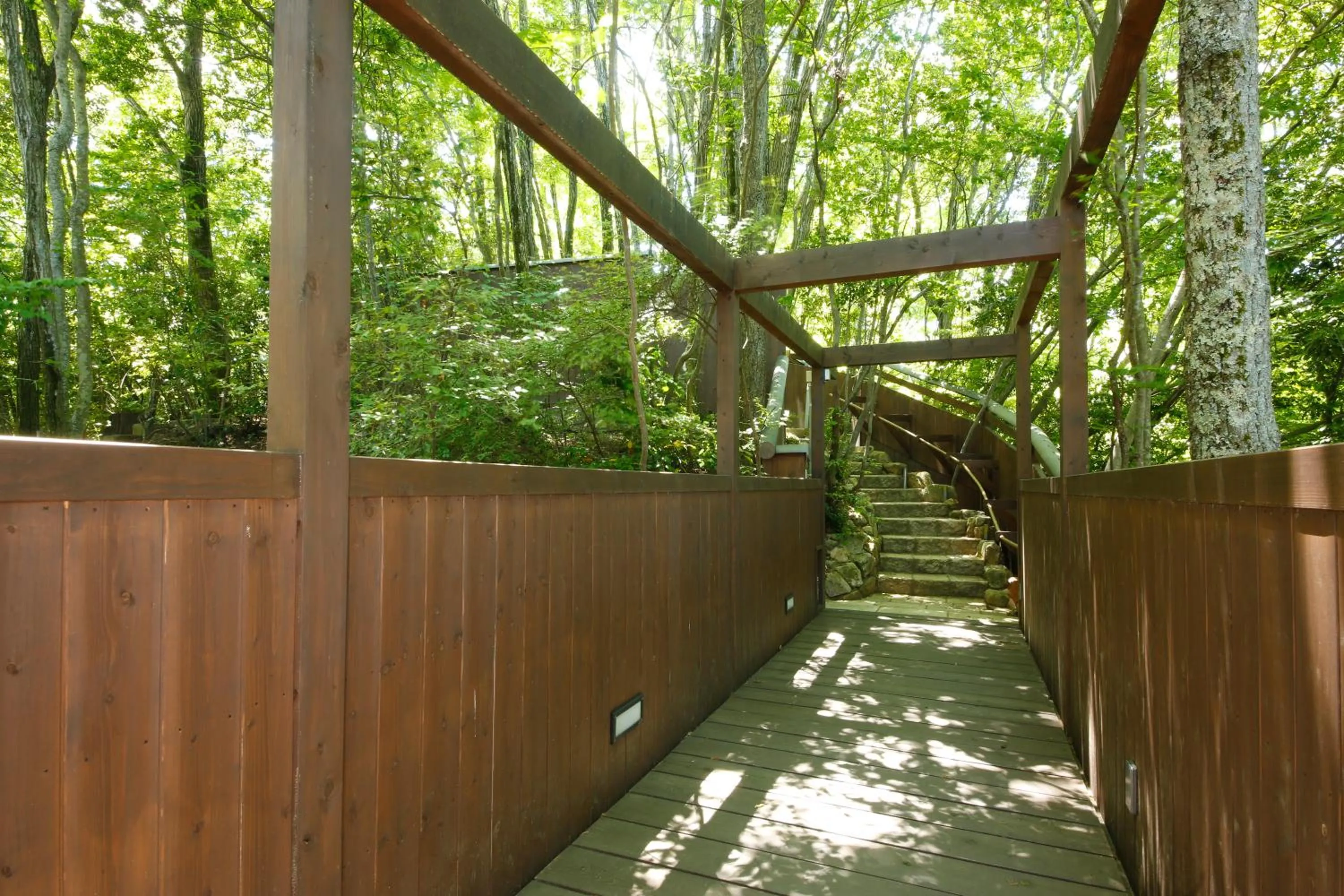 Property building in Ginsuisou Choraku