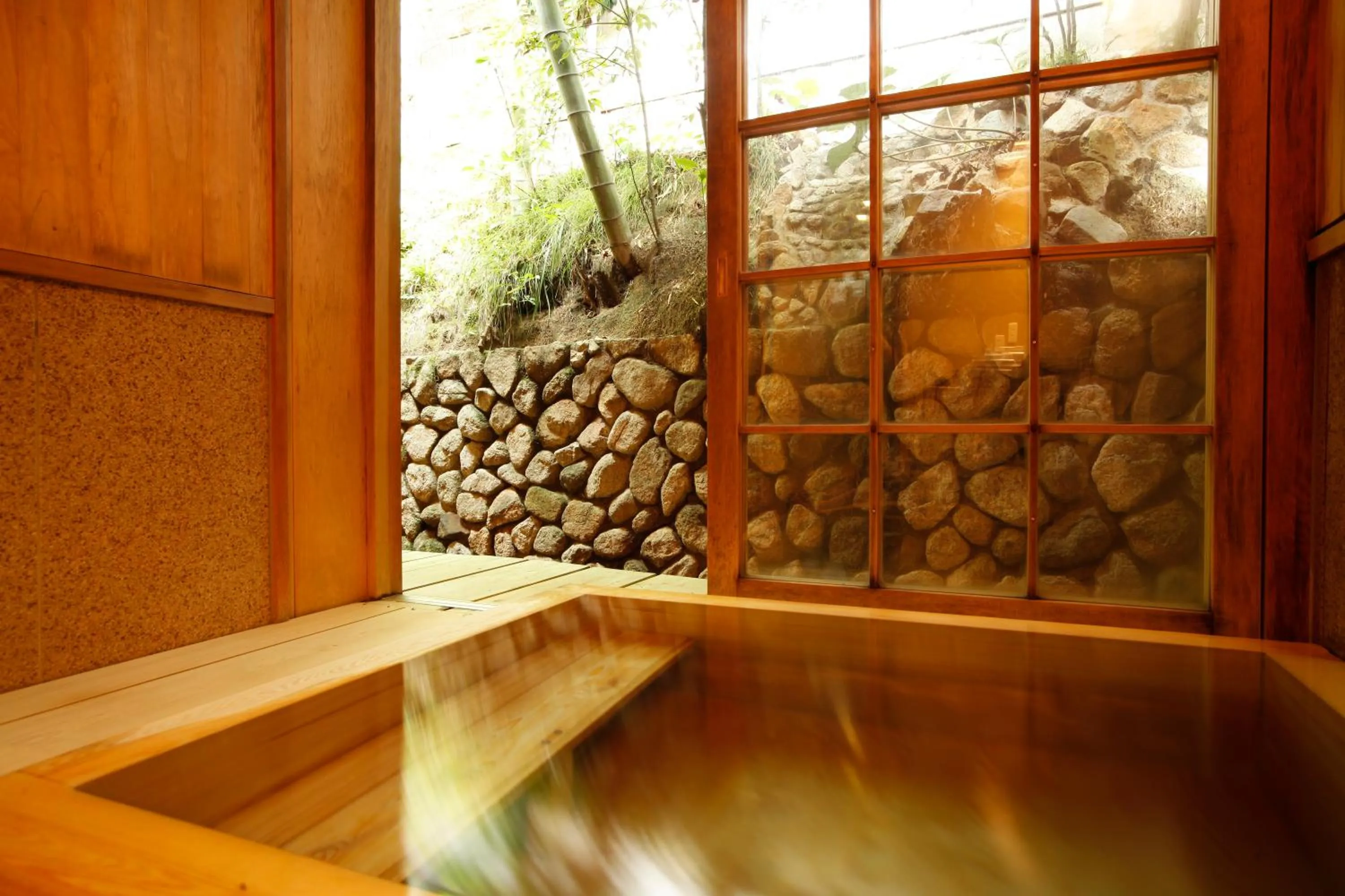 Hot Tub in Ginsuisou Choraku