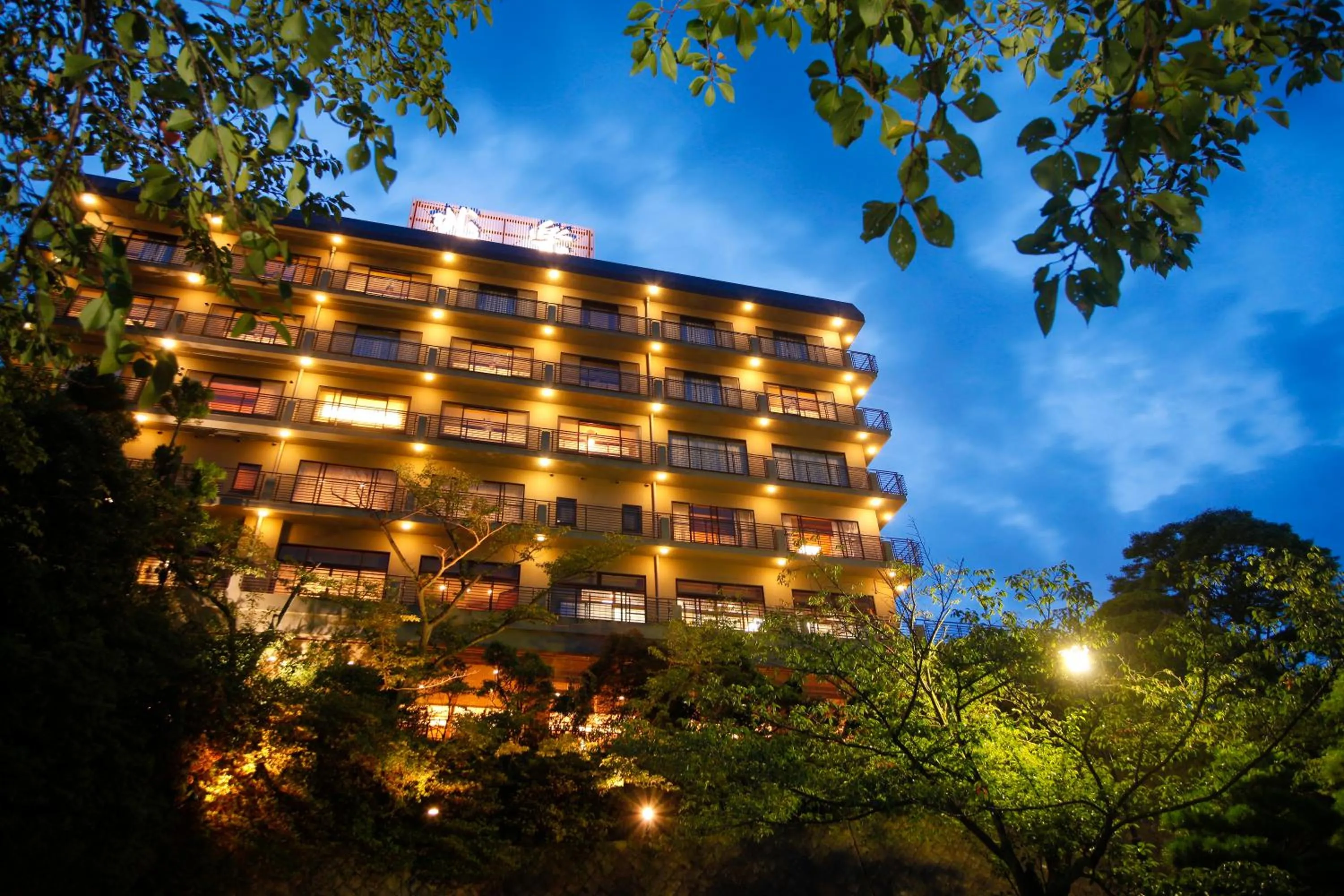 Property building in Ginsuisou Choraku