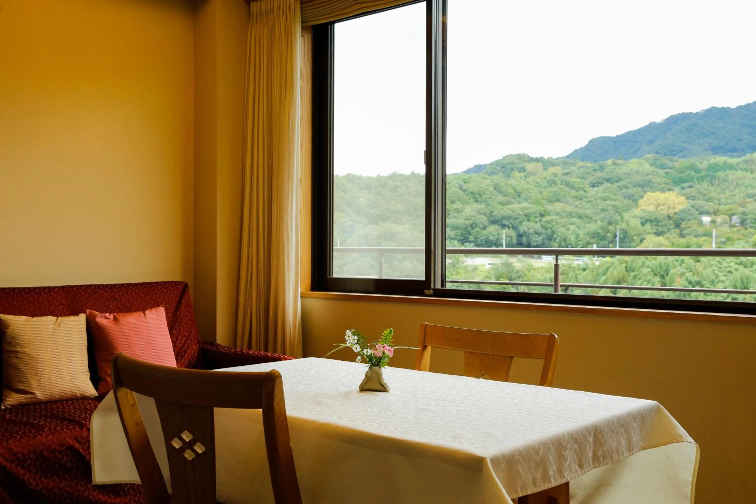 Photo of the whole room in Ginsuisou Choraku