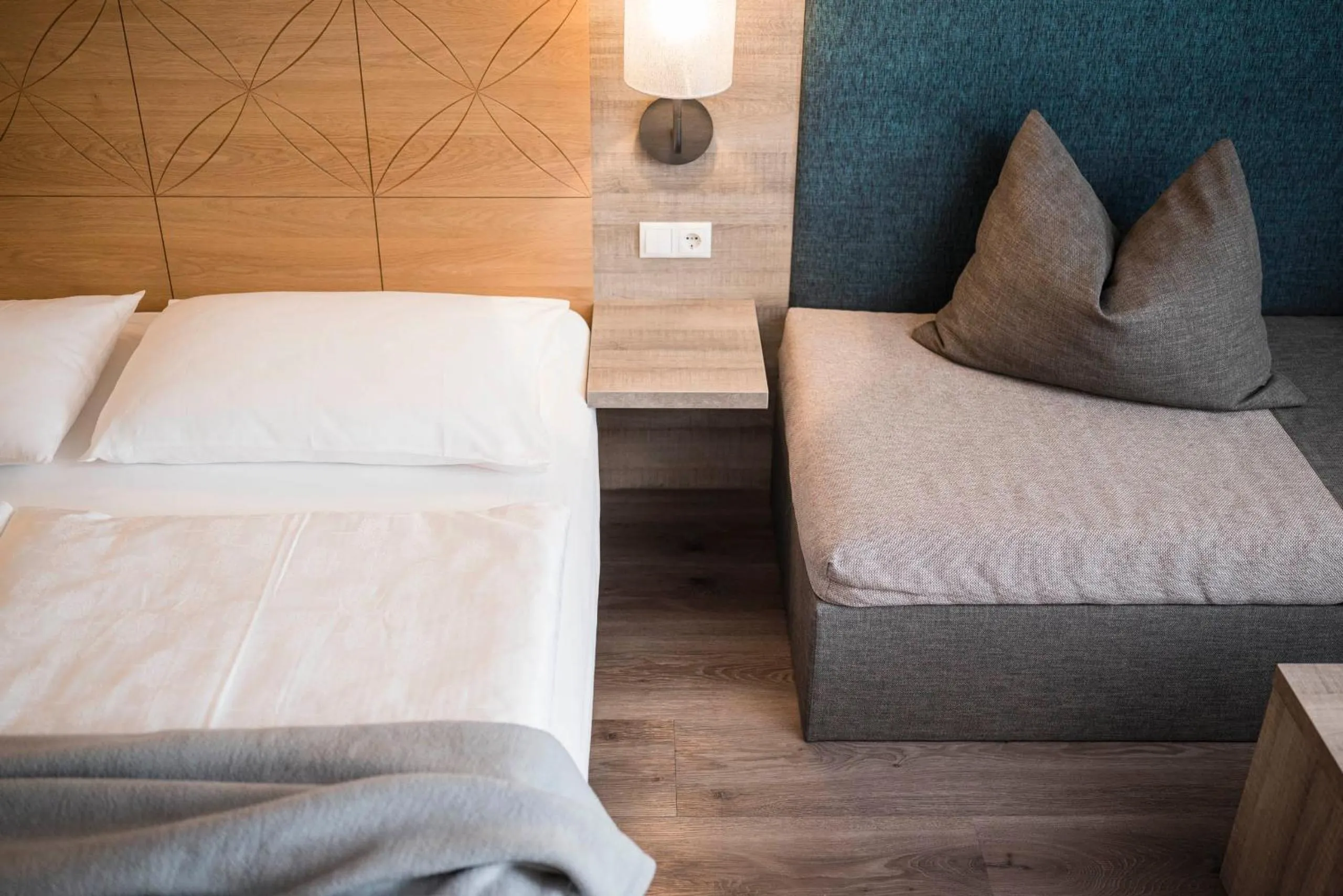 Photo of the whole room, Bed in Rösslwirt