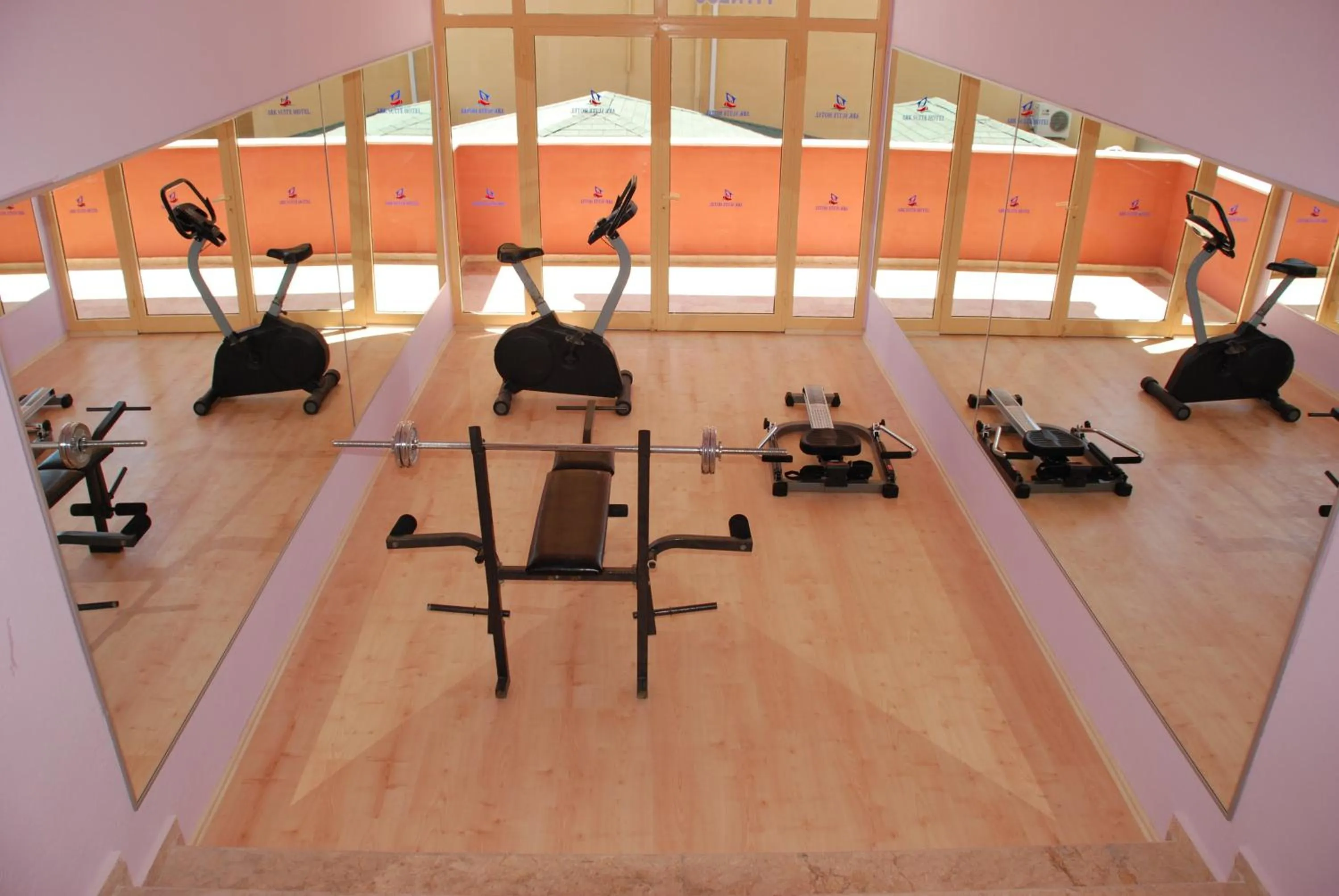 Fitness centre/facilities in Ark Apart and Suite Hotel