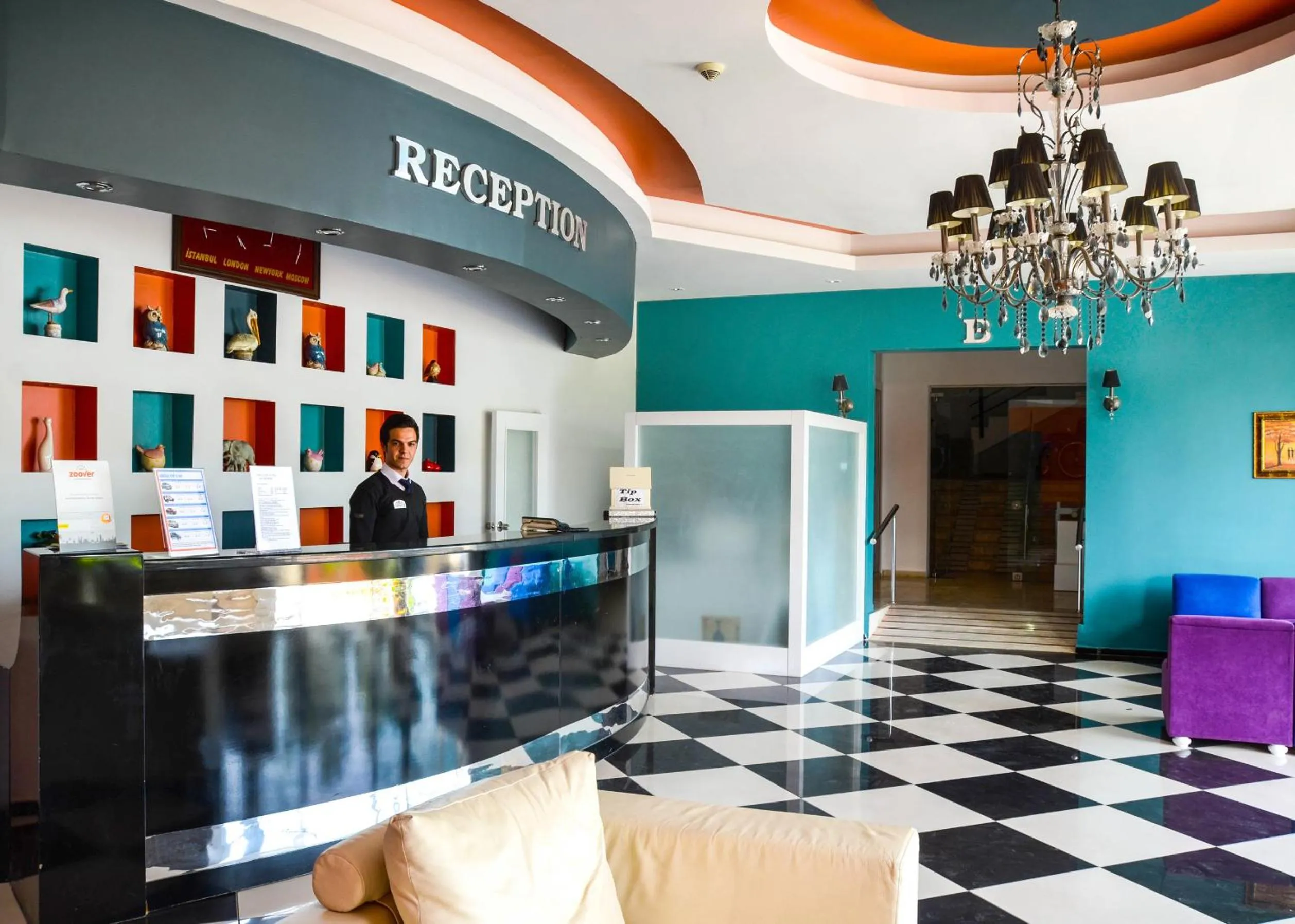 Lobby or reception in Ark Apart and Suite Hotel