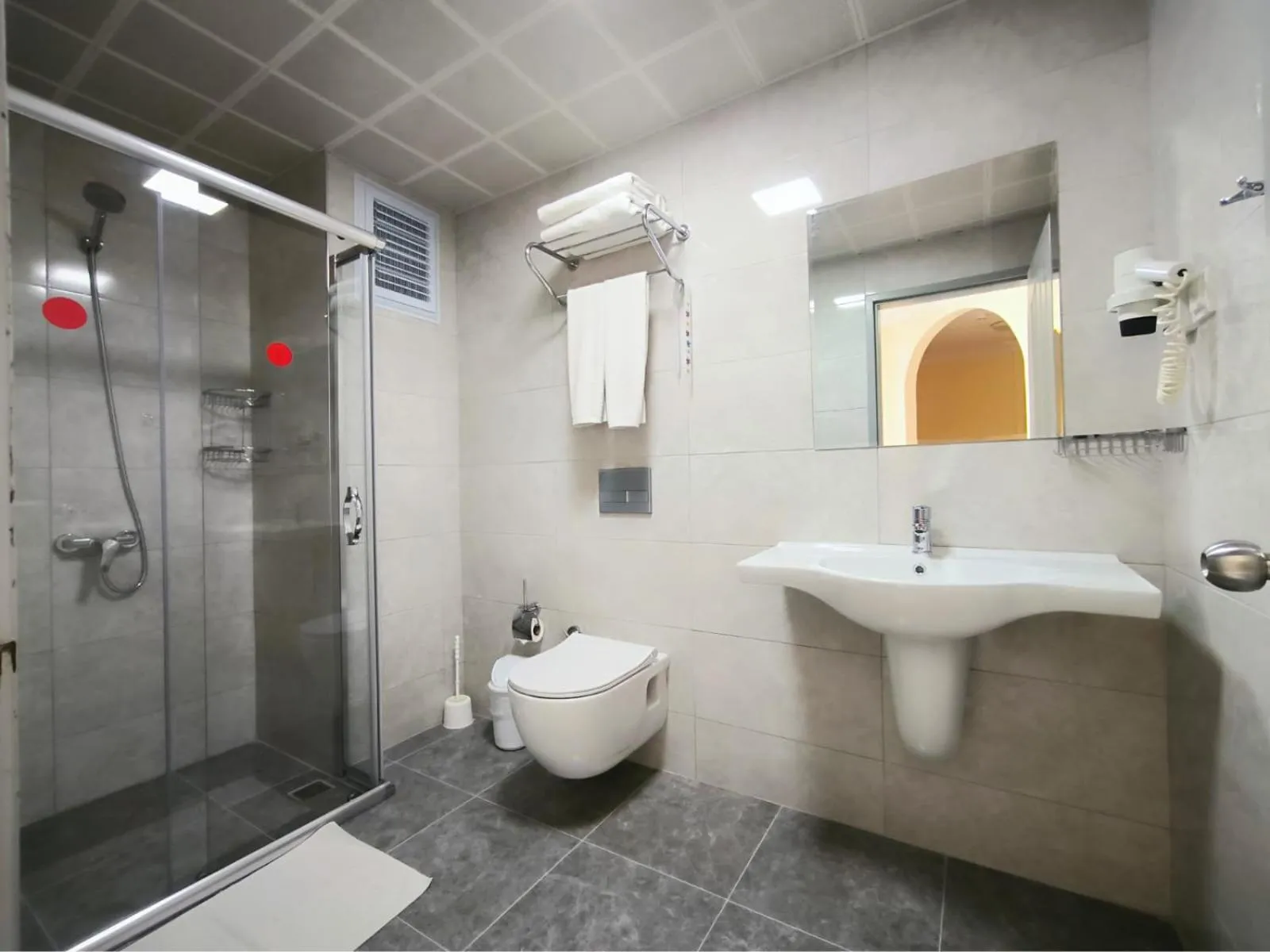 Bathroom in Sailor Apart Hotel