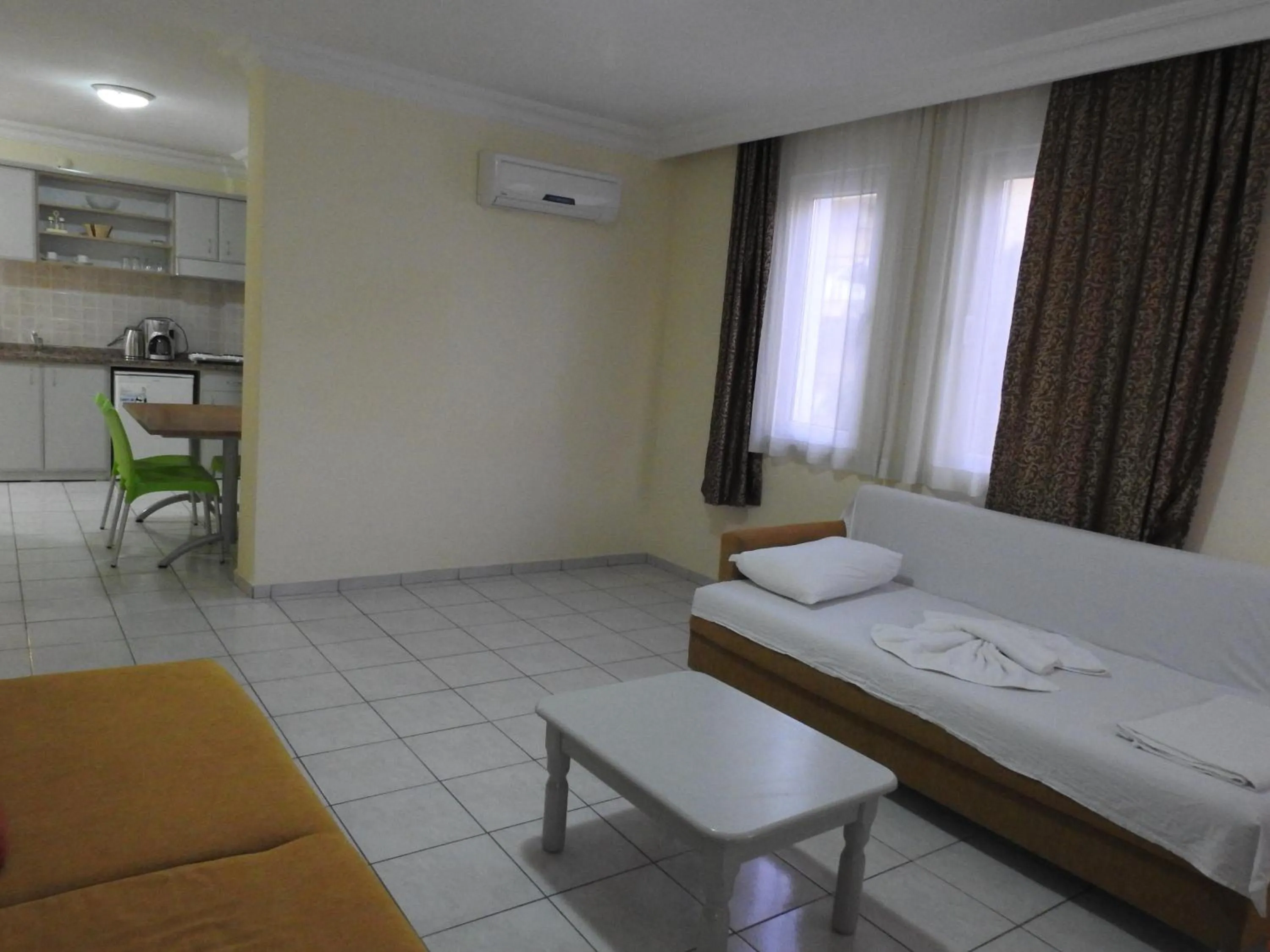 Bed in Sailor Apart Hotel