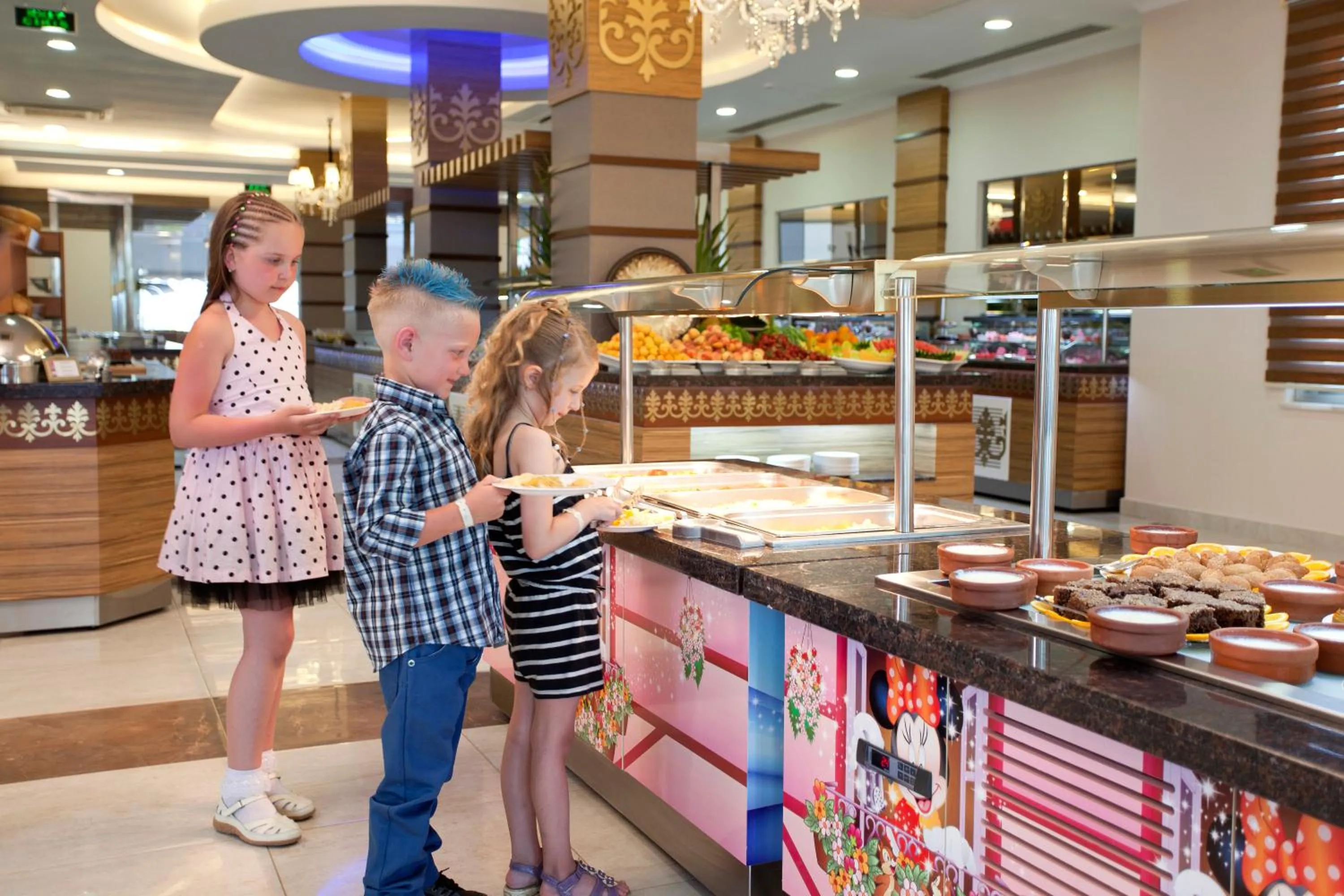 Restaurant/places to eat in Club Mermaid Village