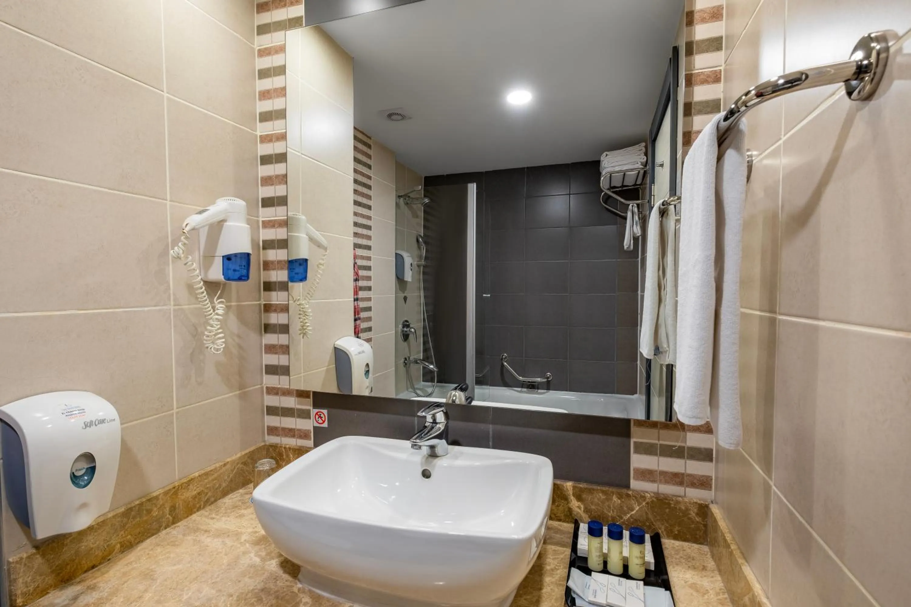 Bathroom in Long Beach Alanya - Ultra All Inclusive