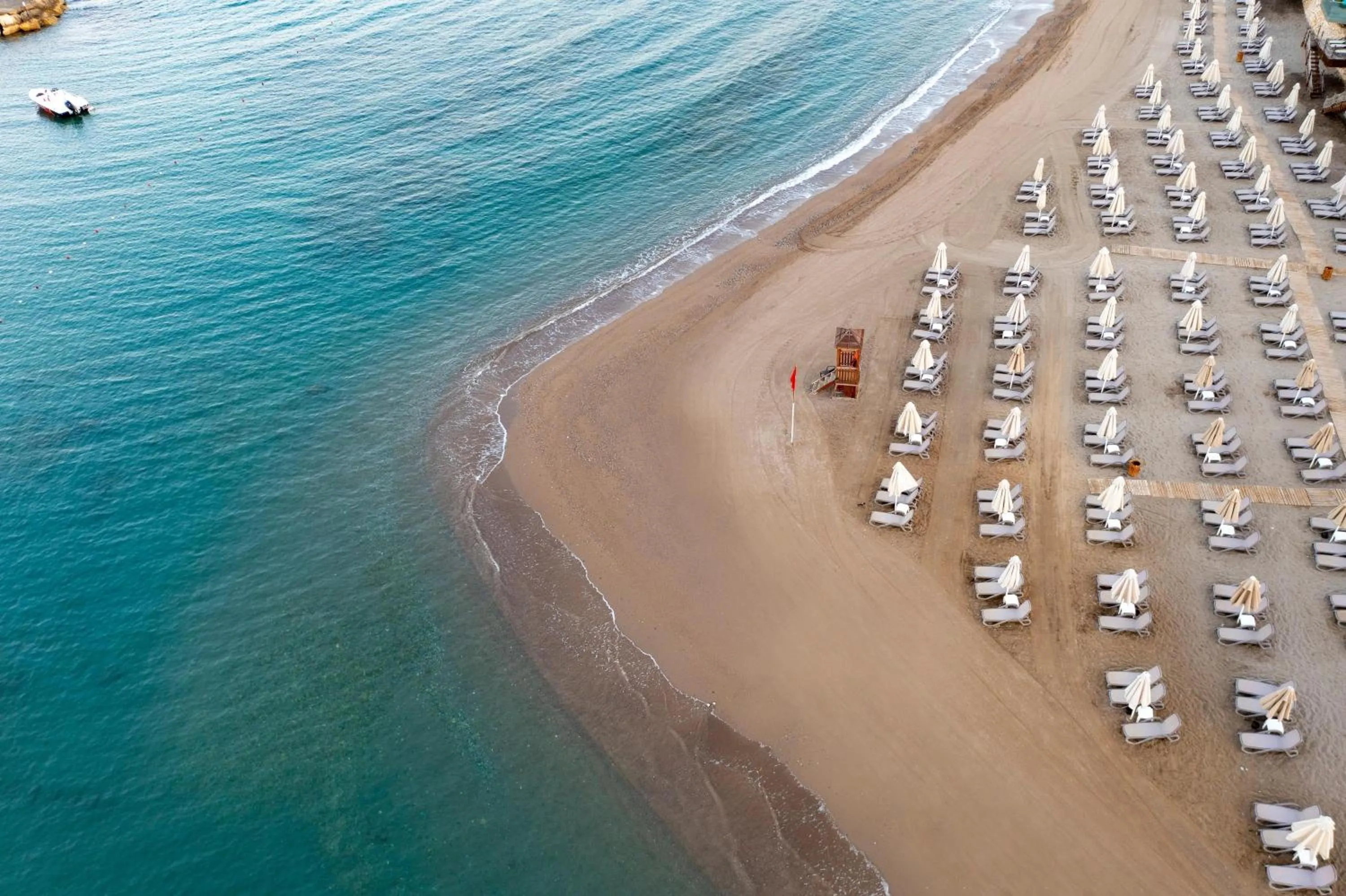 Beach in Long Beach Alanya - Ultra All Inclusive