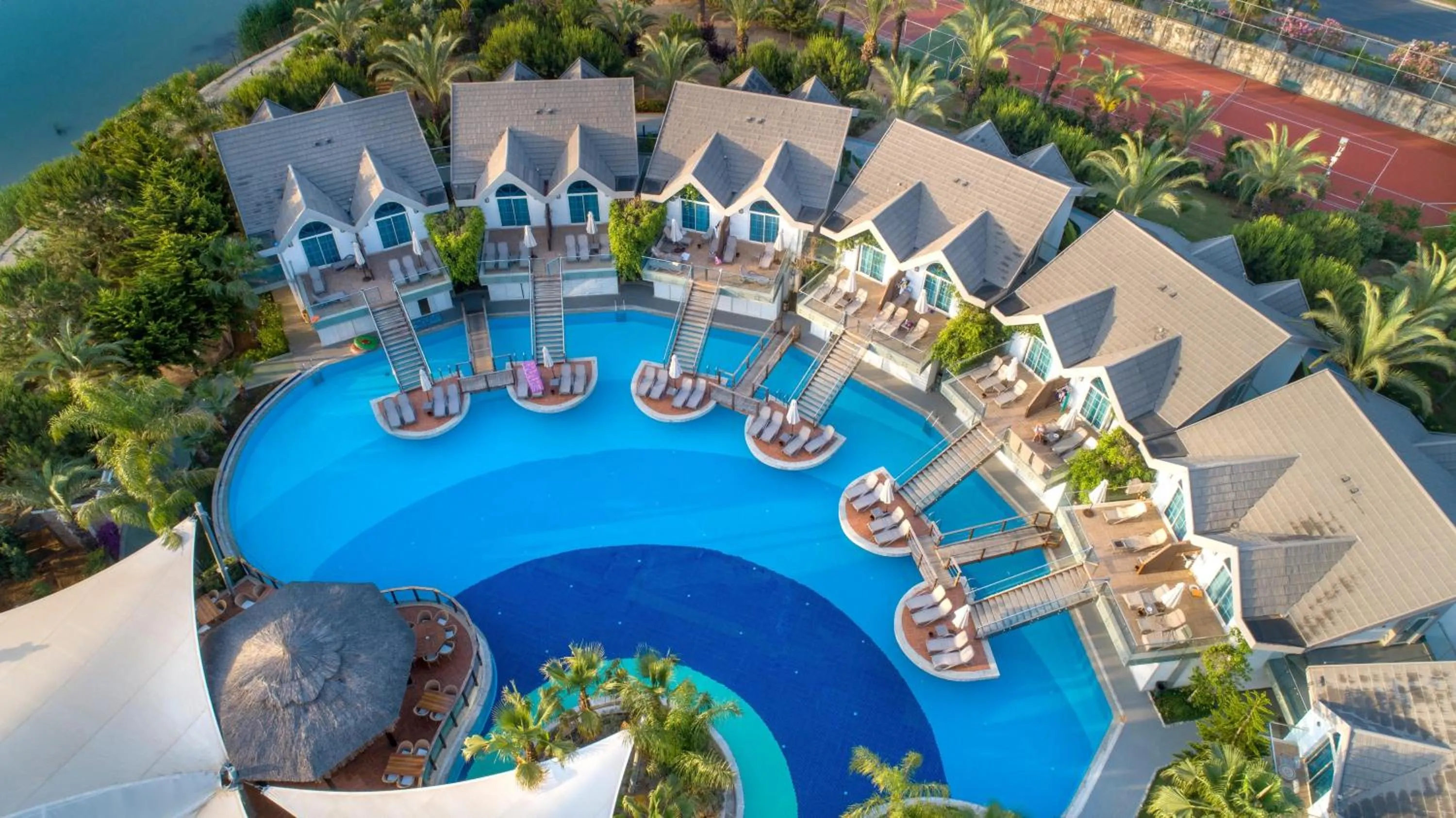 Photo of the whole room in Long Beach Alanya - Ultra All Inclusive