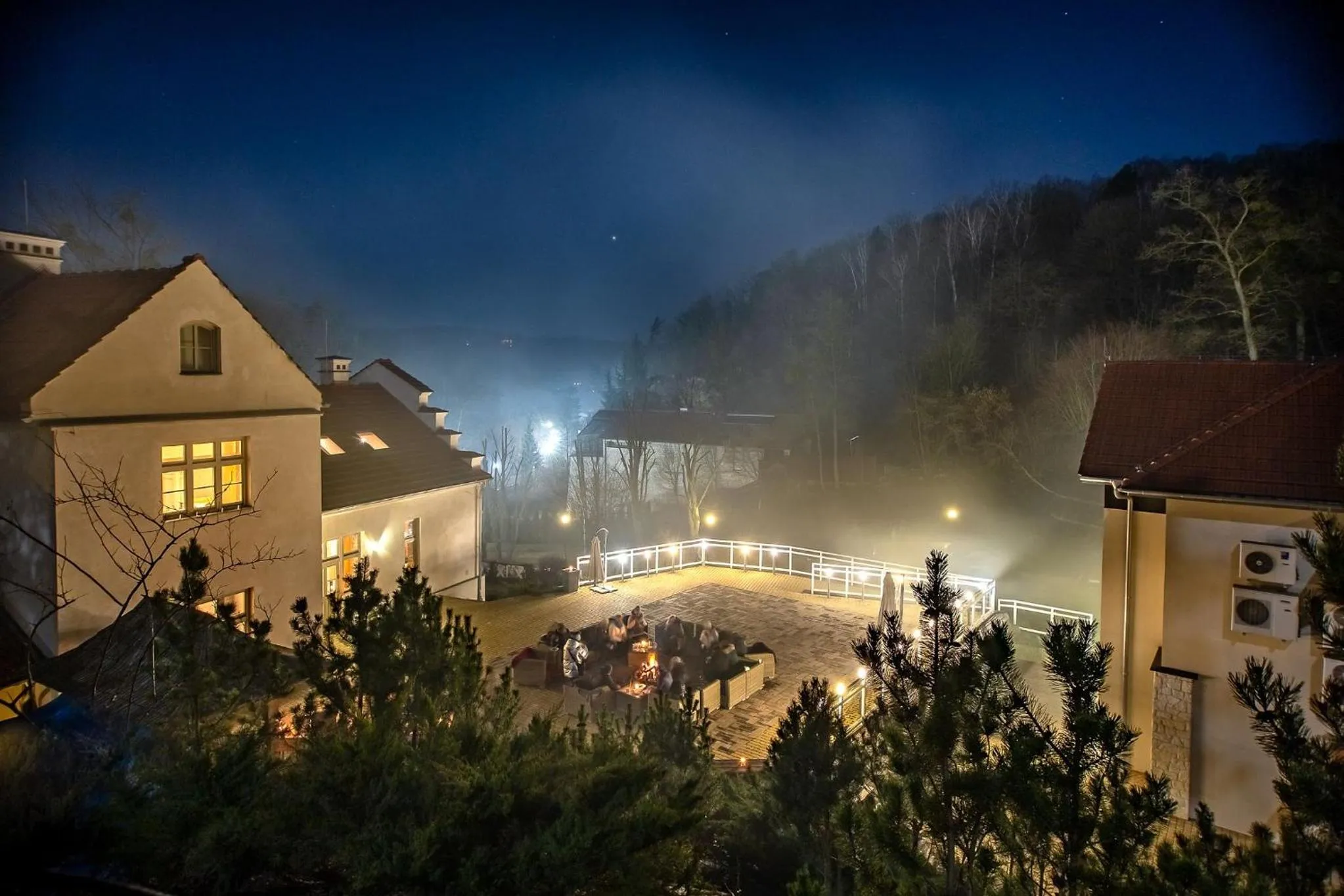 Night in Berberys Park Hotel