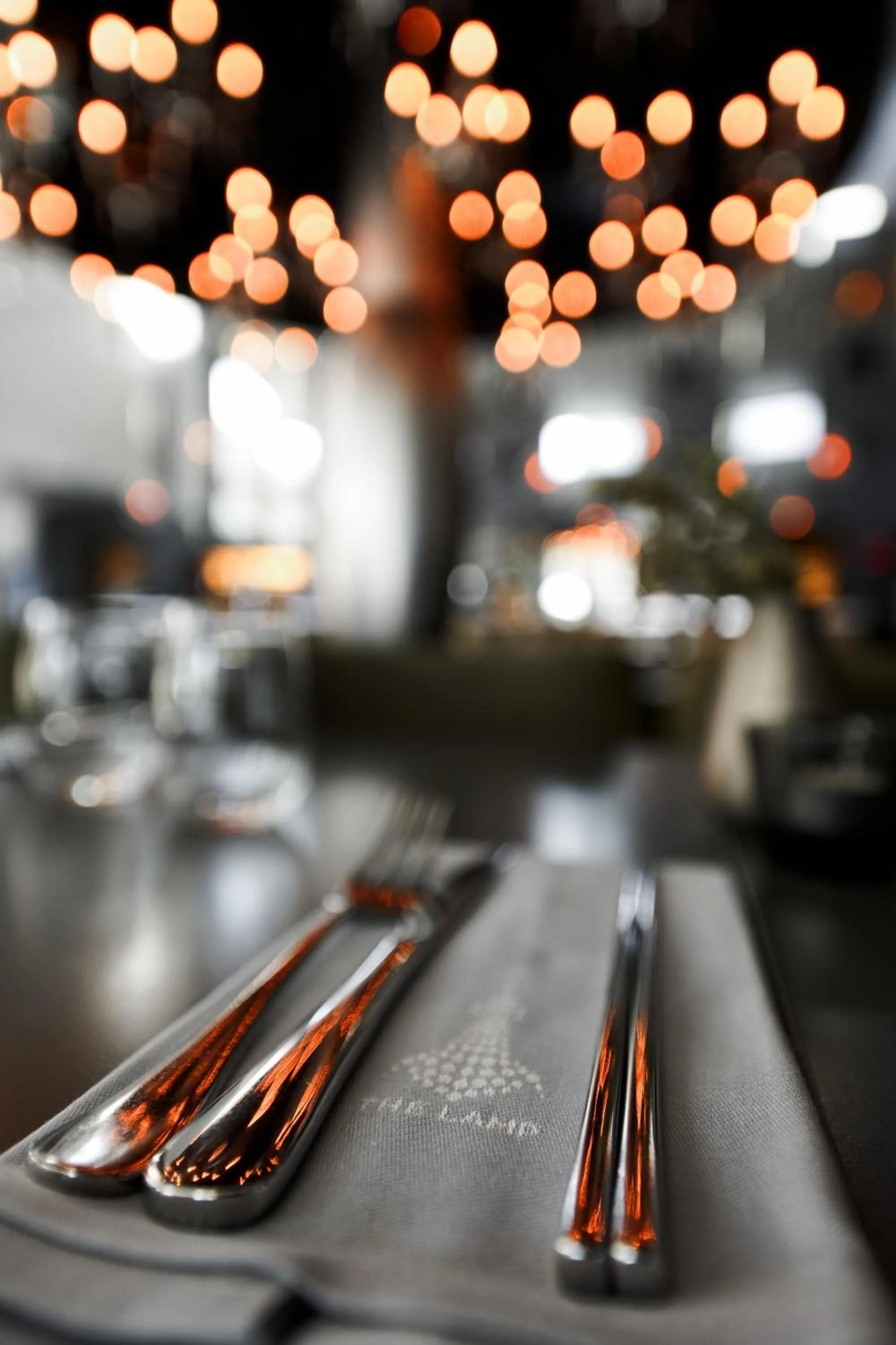 Restaurant/places to eat in The Lamp Hotel & Spa