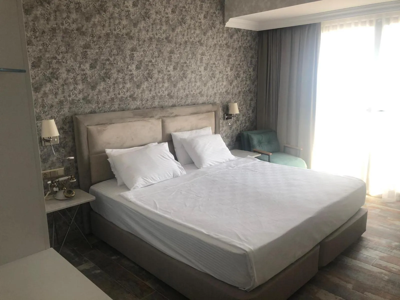 Bed in Wien Star Hotel, Adults Only