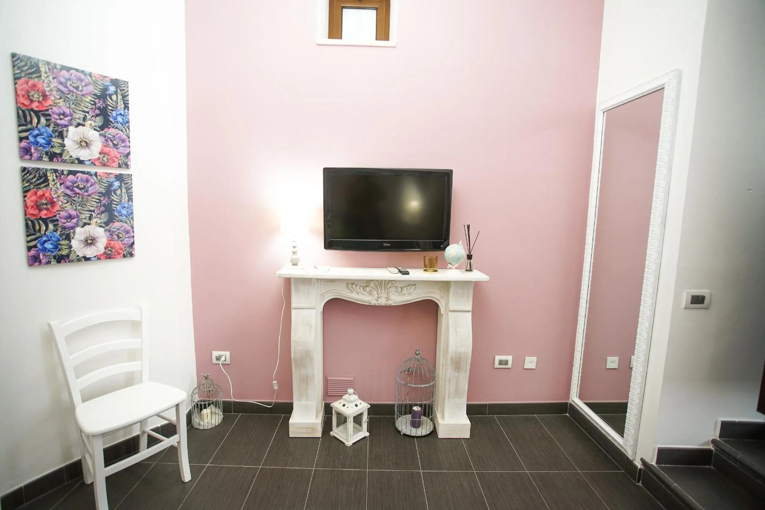 HOME 5 - Arco Antico