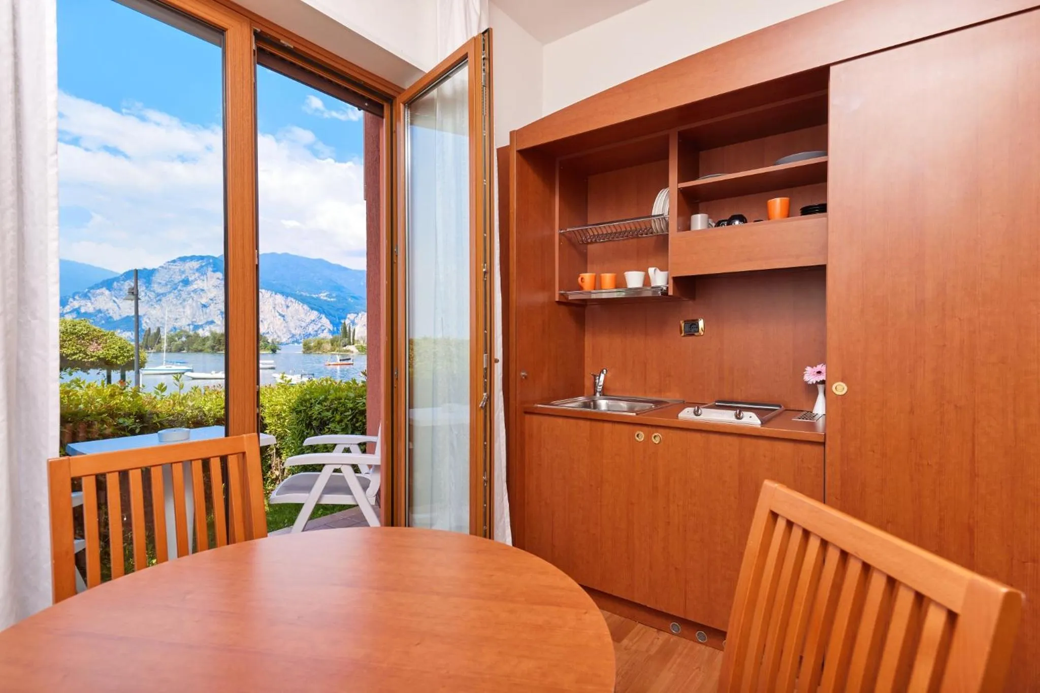 Kitchen or kitchenette in Beach Hotel Rosa