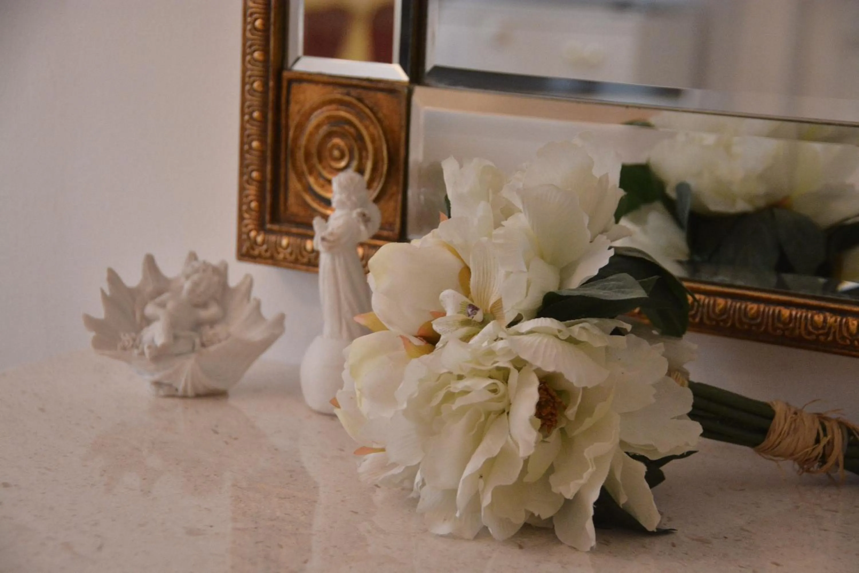 Decorative detail in Rose & Margaret Kallina