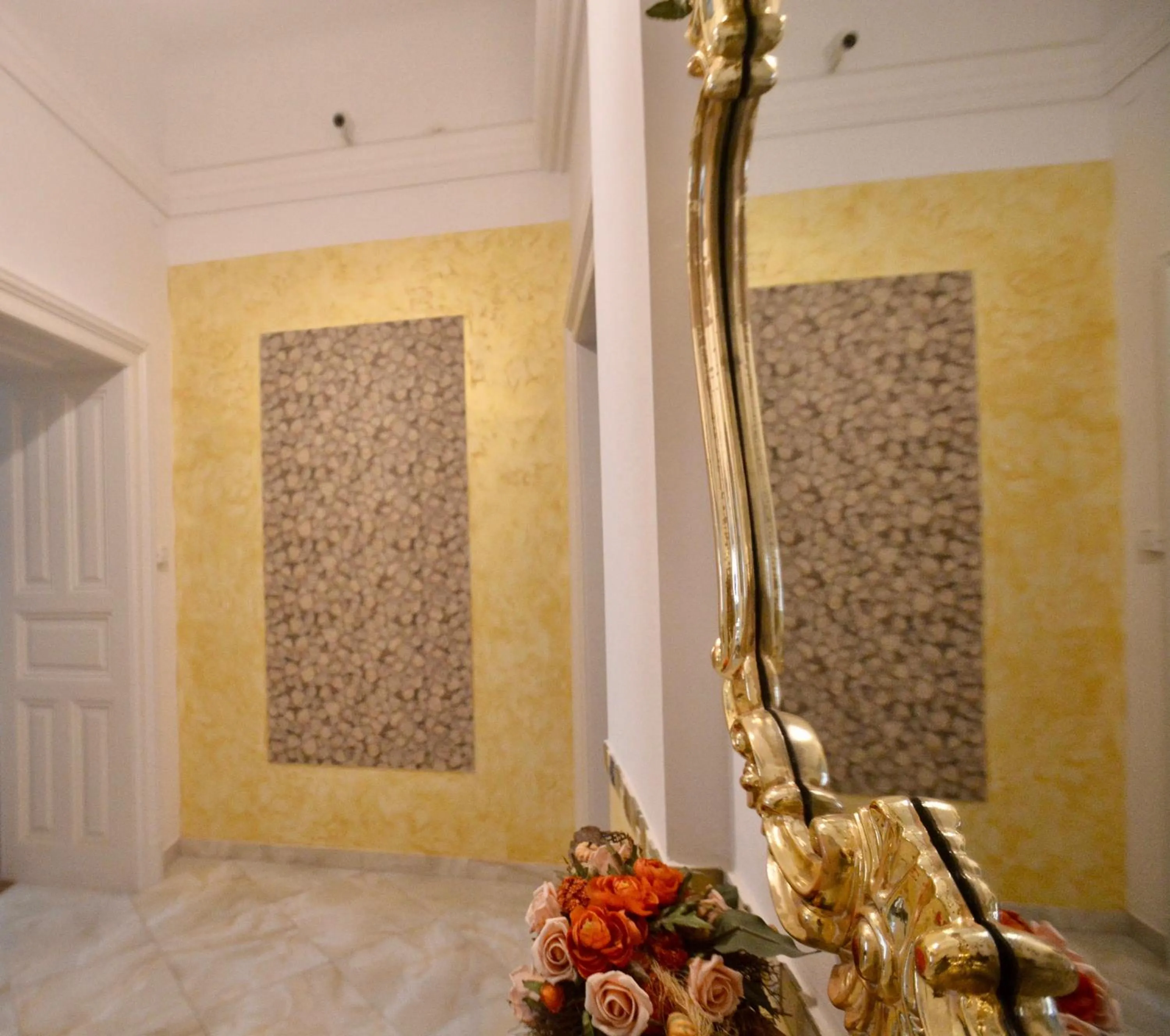 Decorative detail in Rose & Margaret Kallina