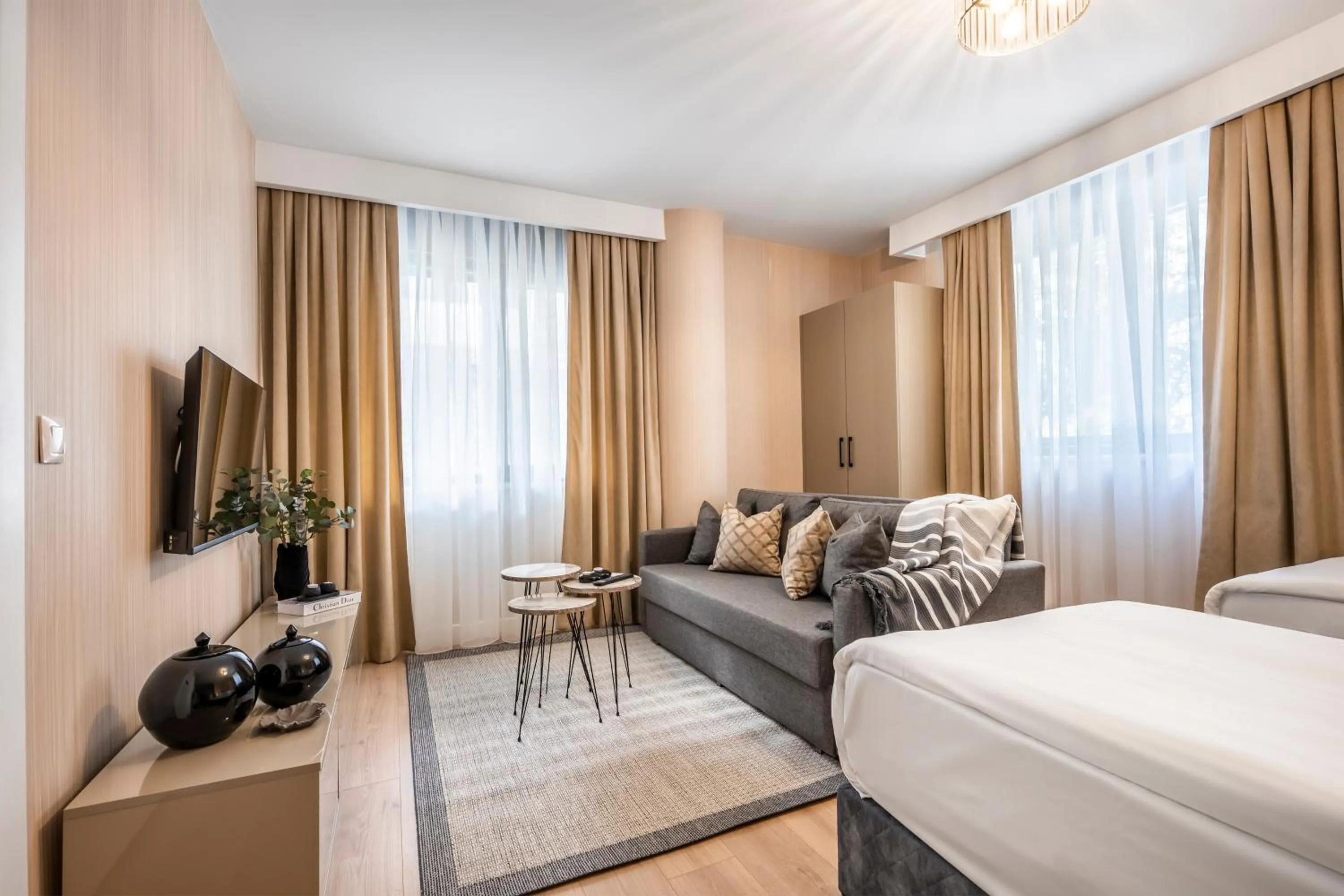 Living room, Bed in Çırağan Apart Bosphorus