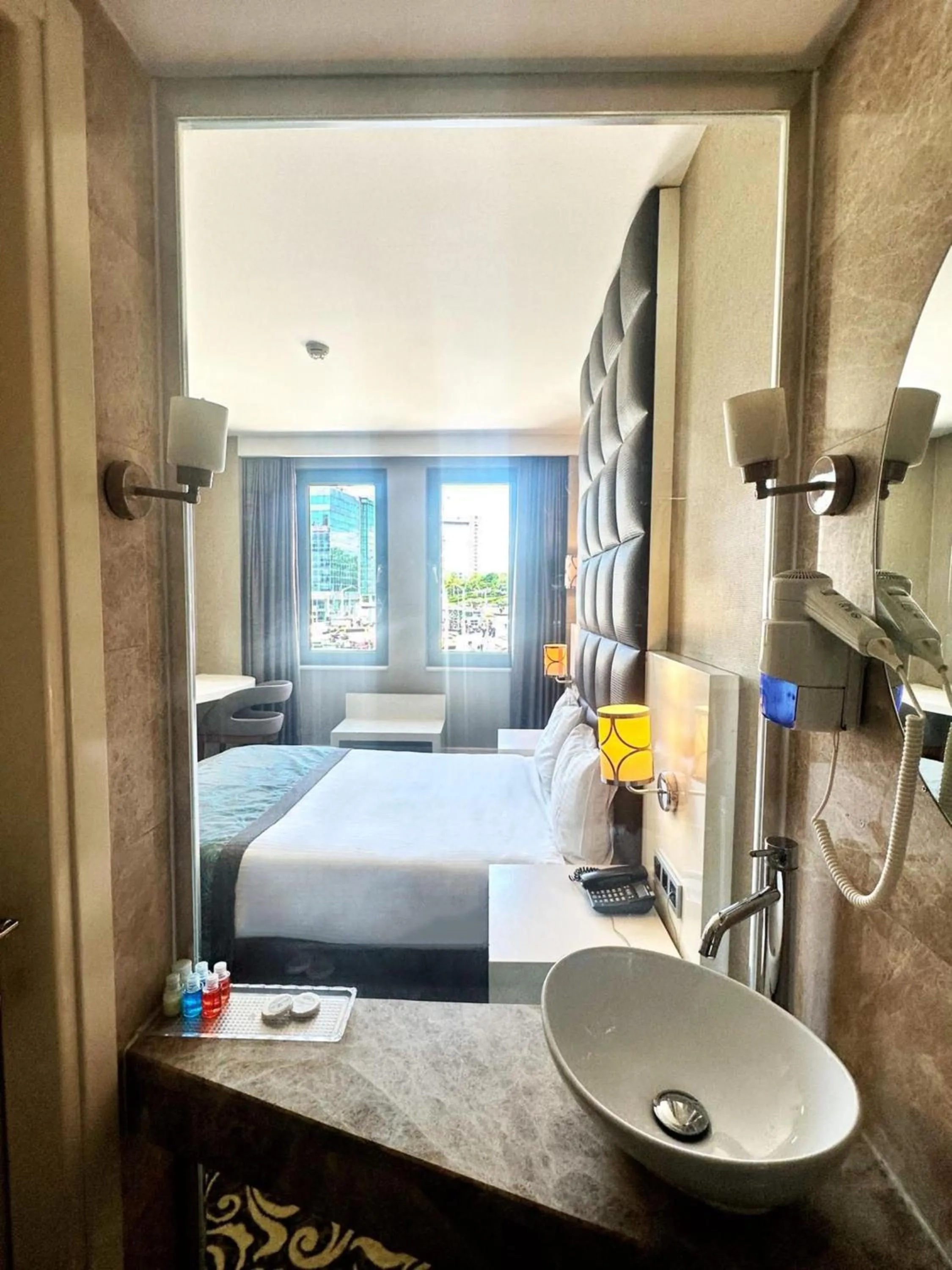 Bed in Taksim Line Hotel