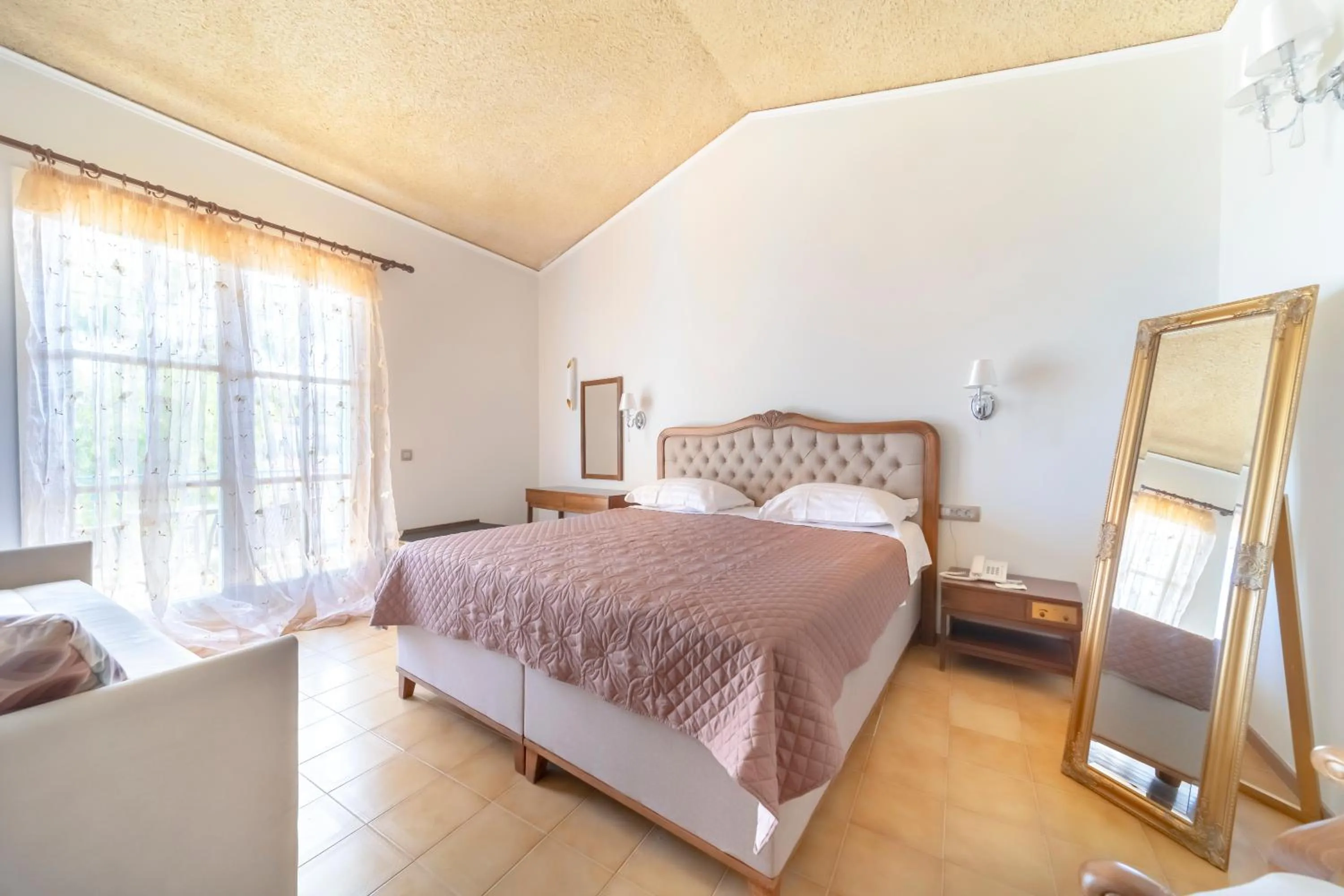 Bed in Agia Markella