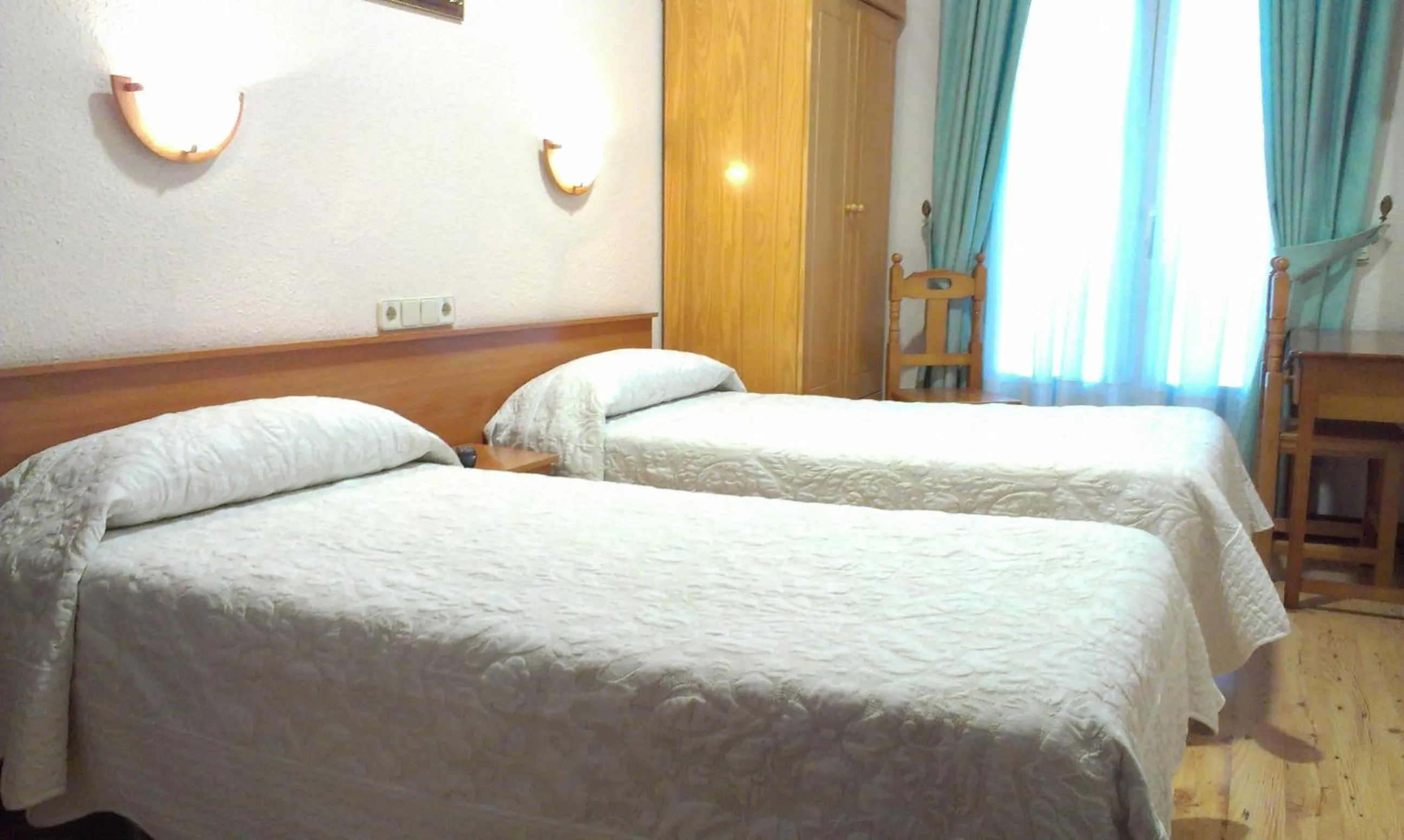 Bedroom, Bed in Hostal Zamora