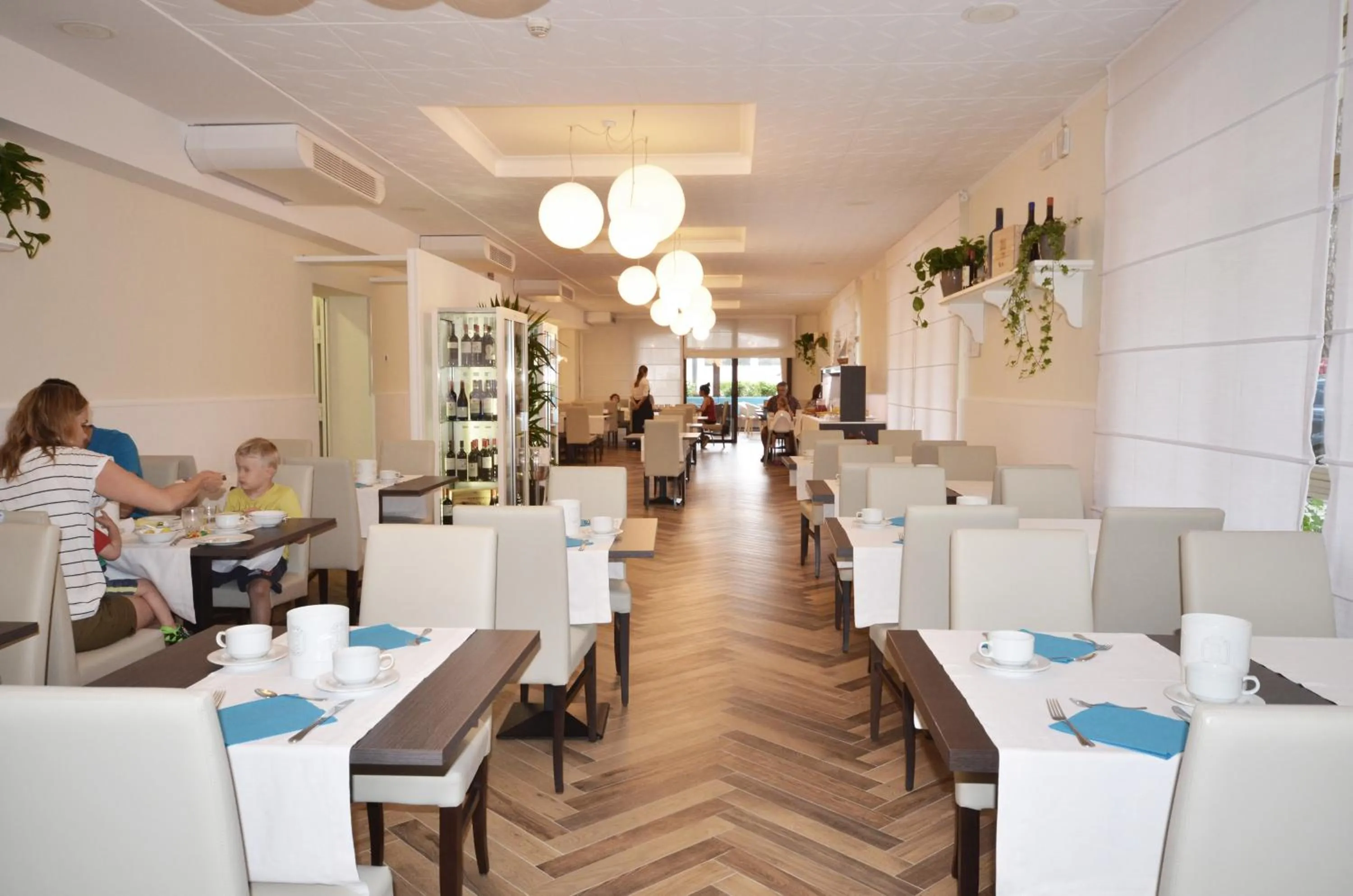 Lounge or bar in Olimpia Hotel & Aparthotel