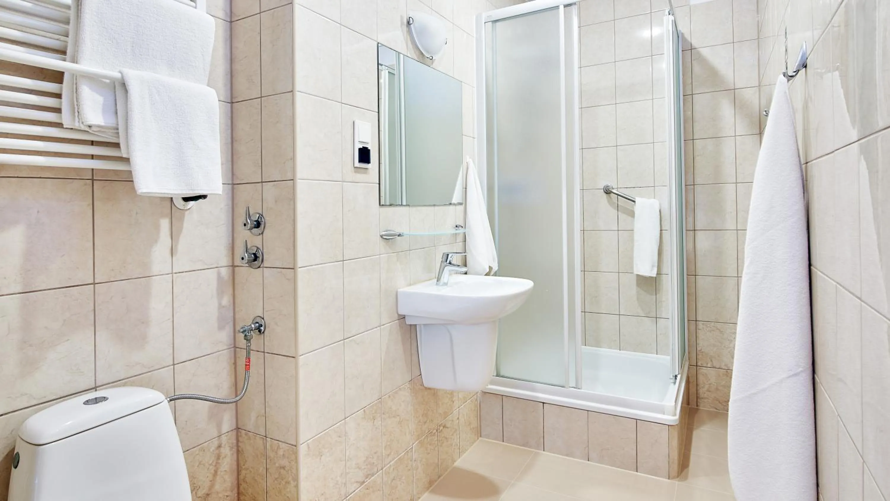 Bathroom in Jantar Hotel & SPA by Zdrojowa