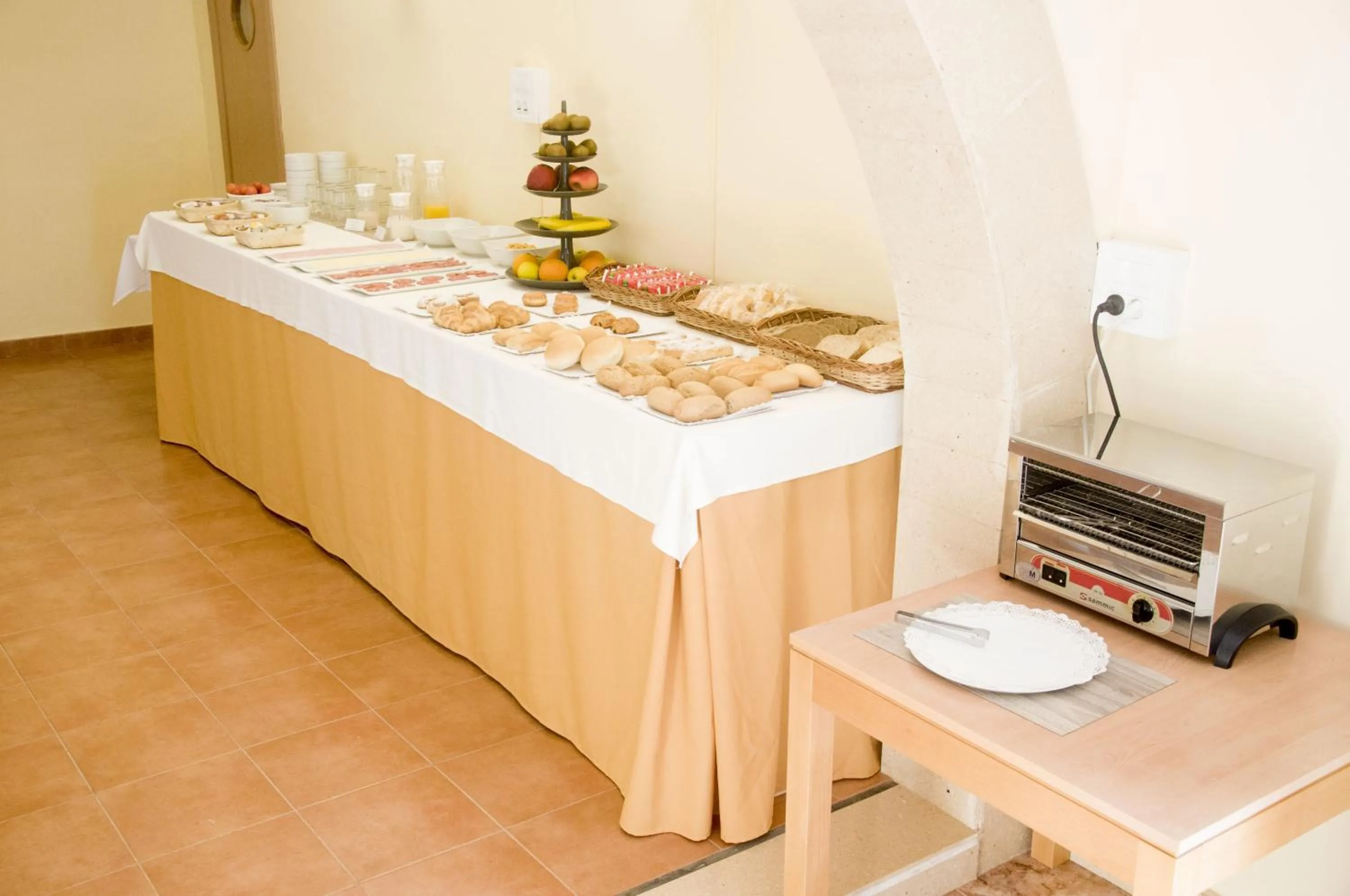 Breakfast in Hotel Madrid