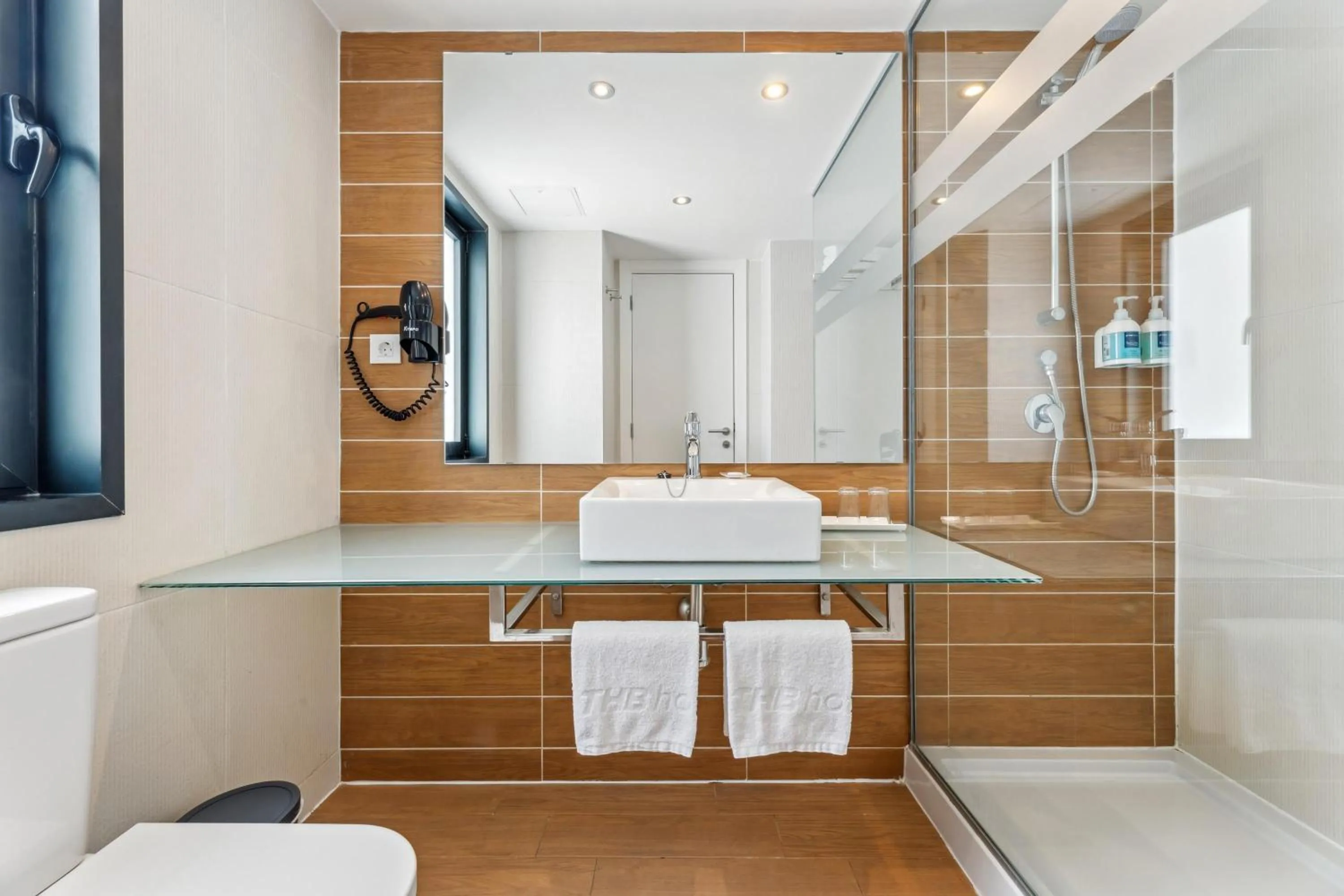 Bathroom in THB Lanzarote Beach