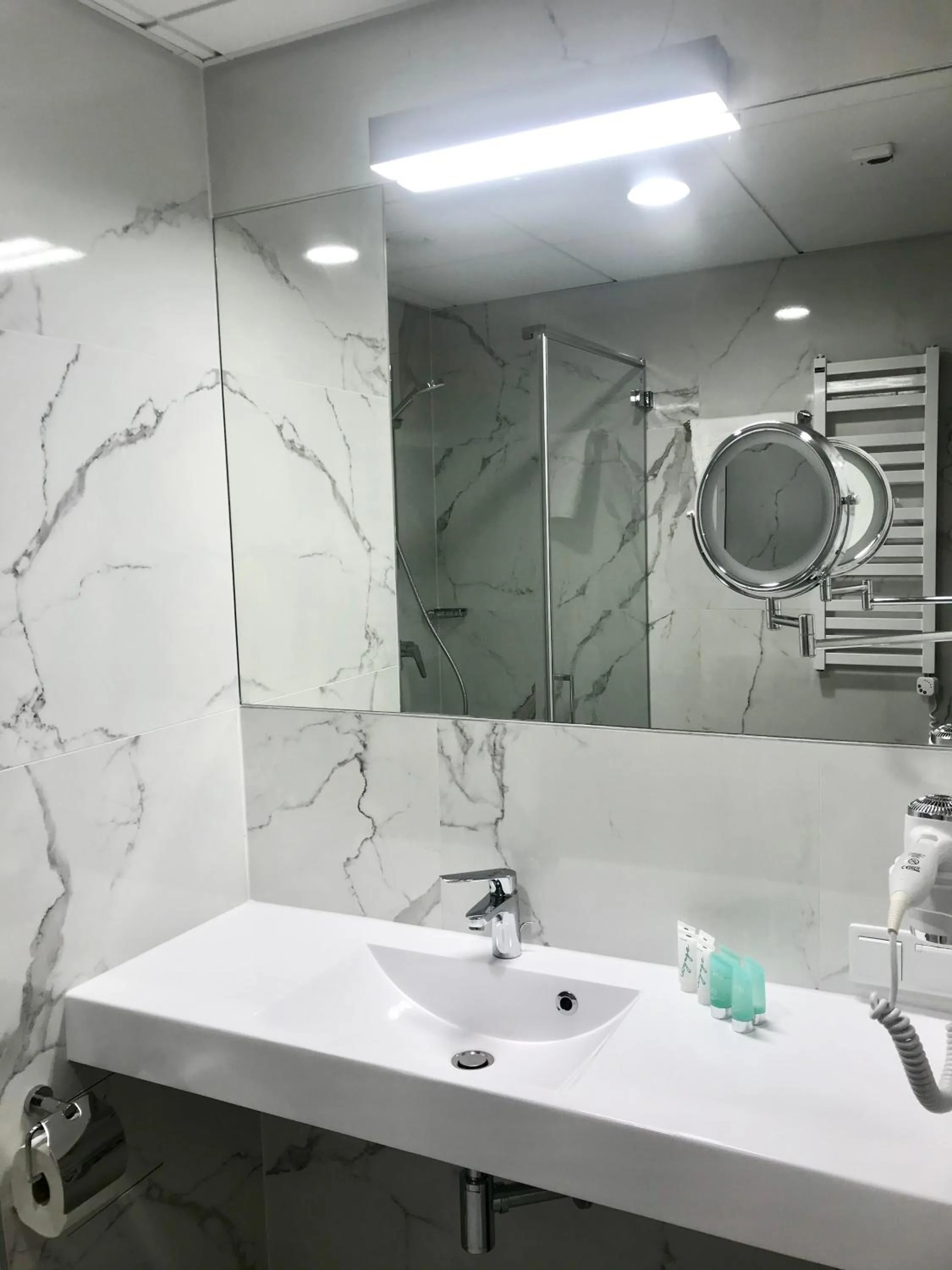 Shower in Trofana Wellness & SPA