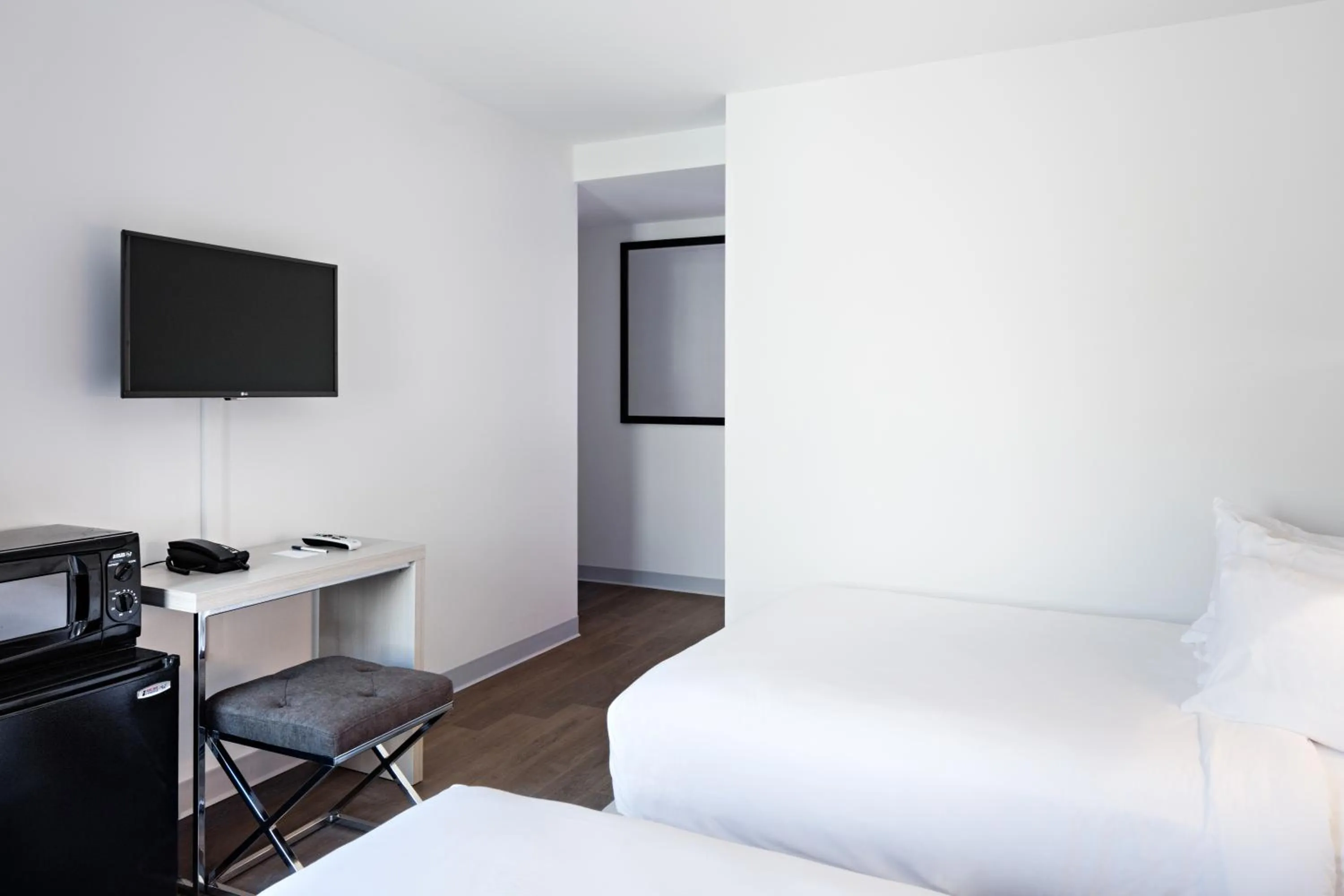 Bedroom, Bed in The Gatsby Hotel