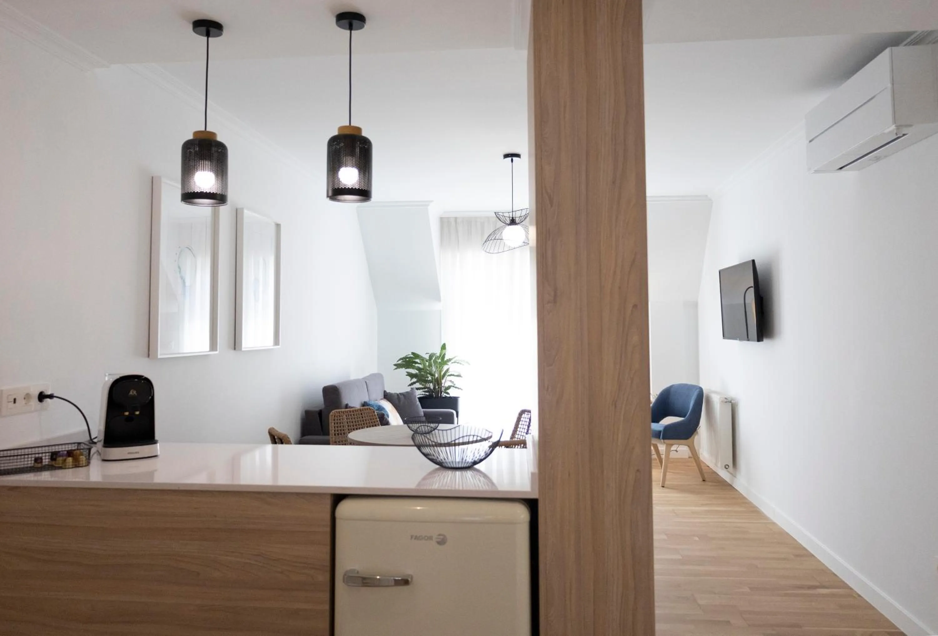 Coffee/tea facilities in Hotel Maruxia *** Superior