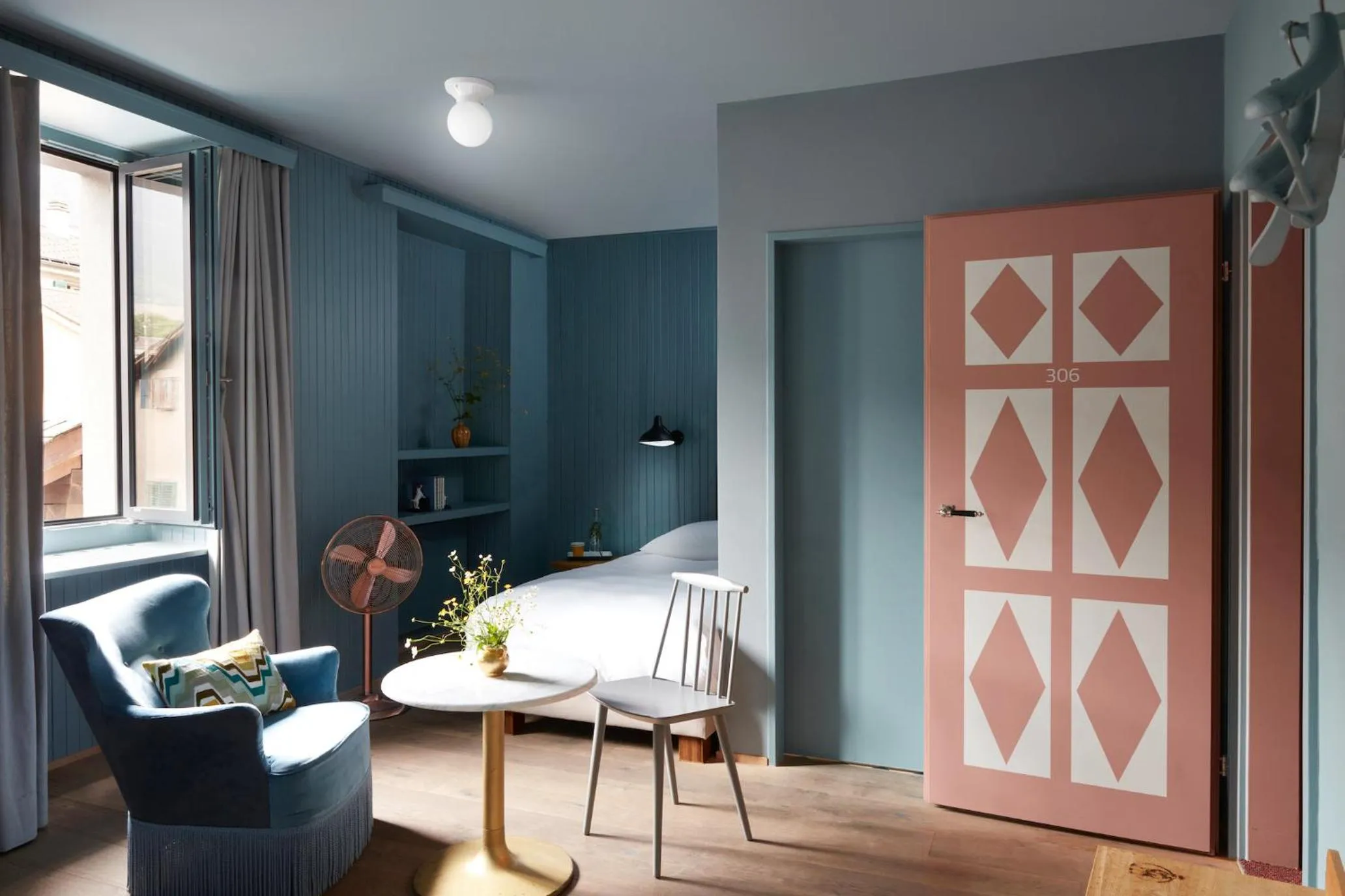 Bed in Hotel De Londres