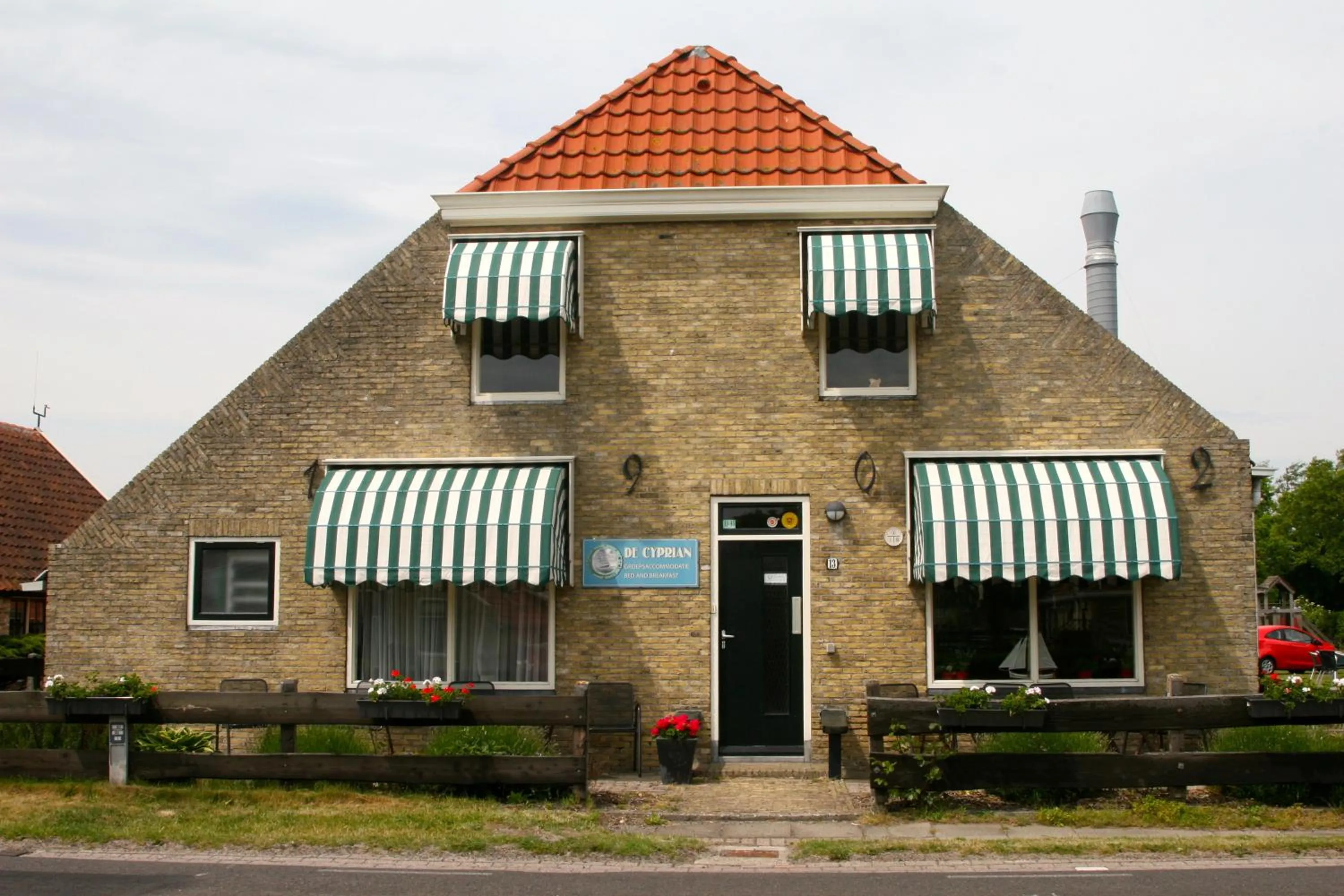 Property building in De Cyprian Bed & Breakfast