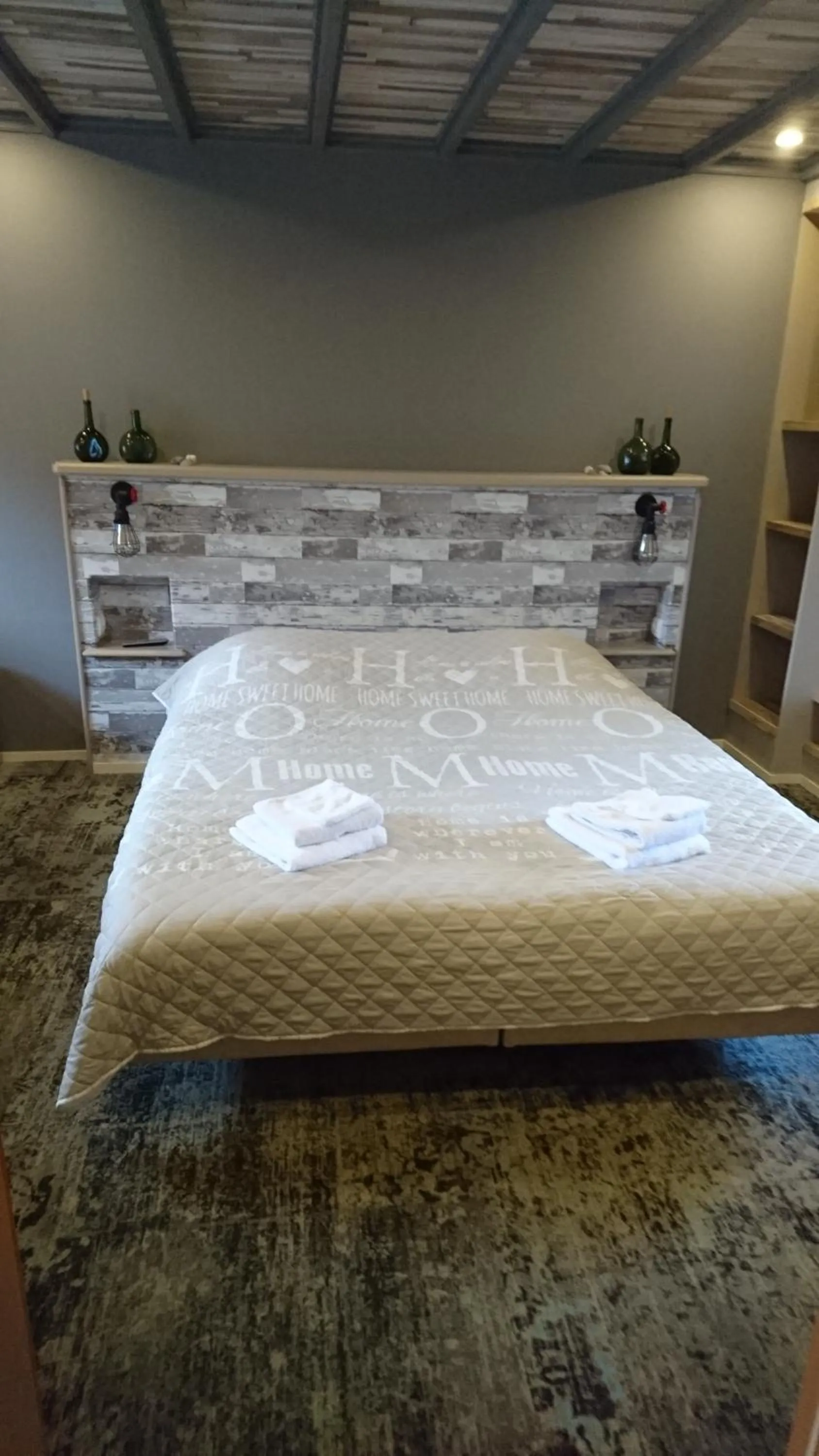 Bedroom, Bed in De Cyprian Bed & Breakfast