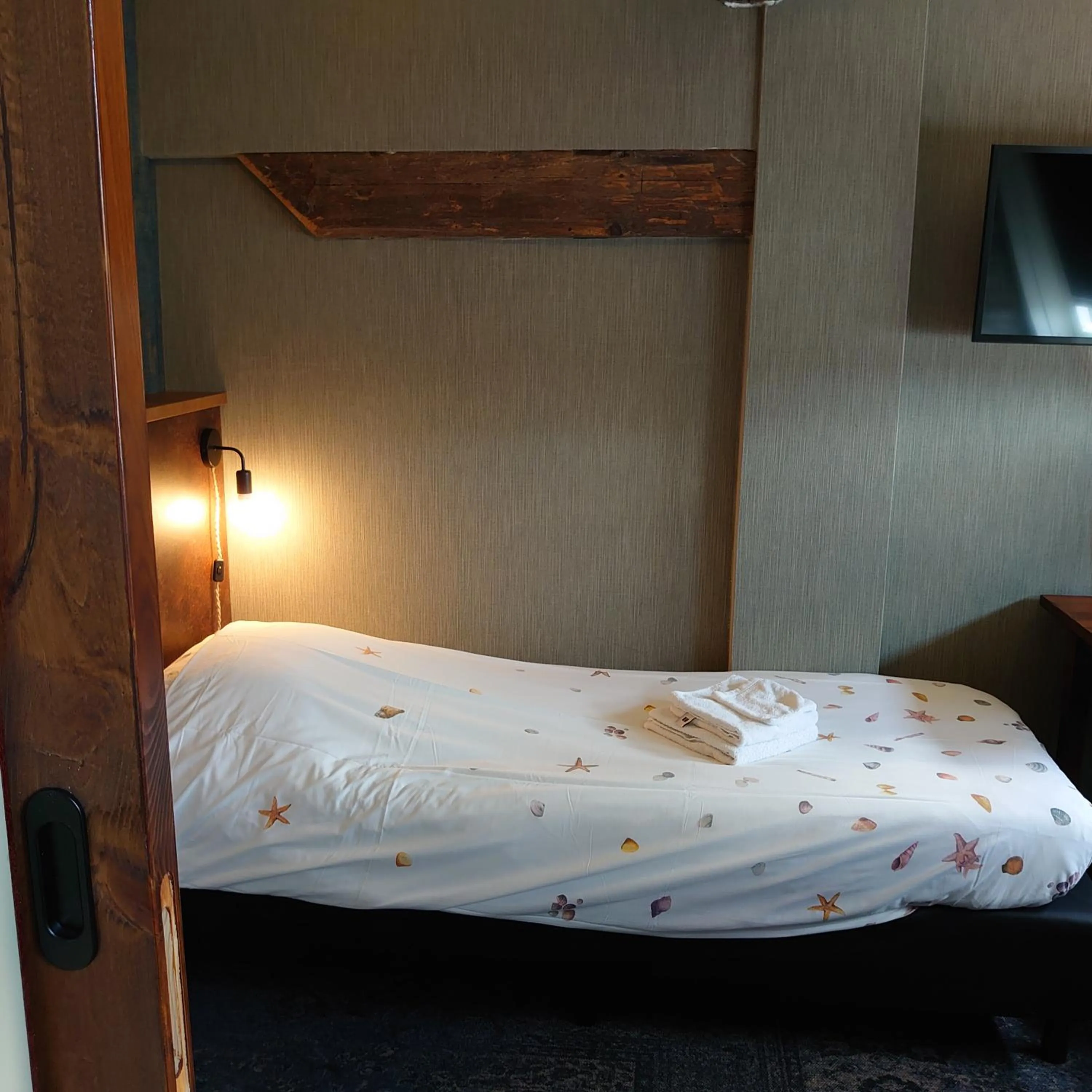 Bed in De Cyprian Bed & Breakfast