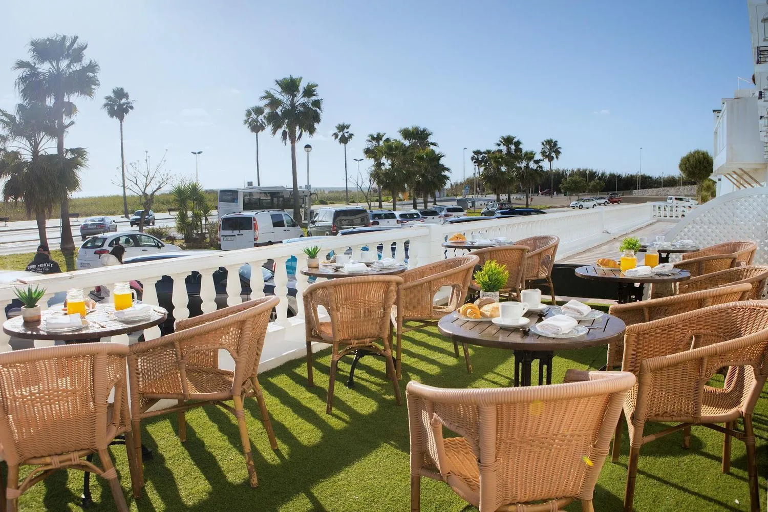 Day in Hotel Playa Conil - Beachfront Studios & Suites