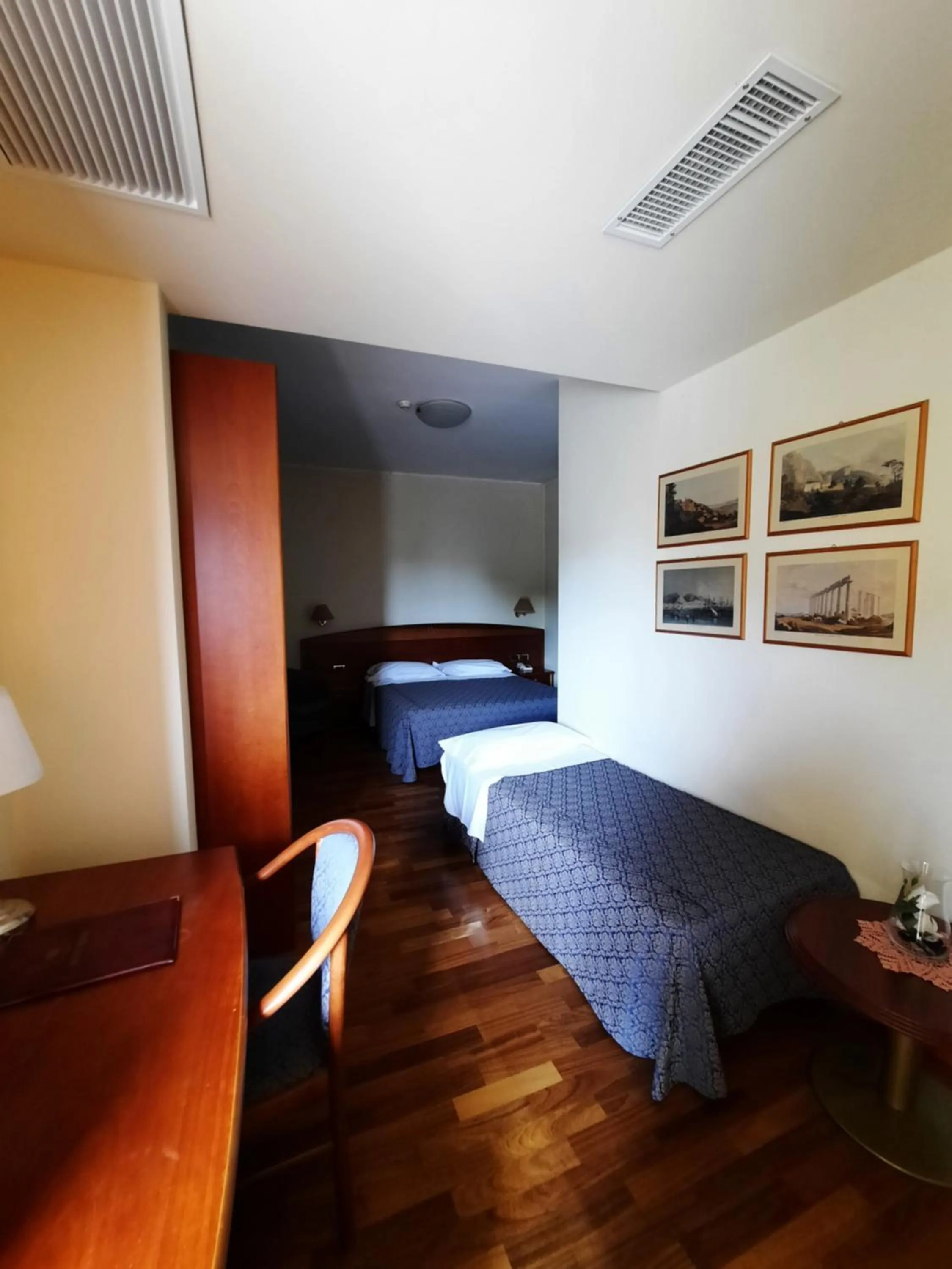 Photo of the whole room, Bed in Hotel Rossi