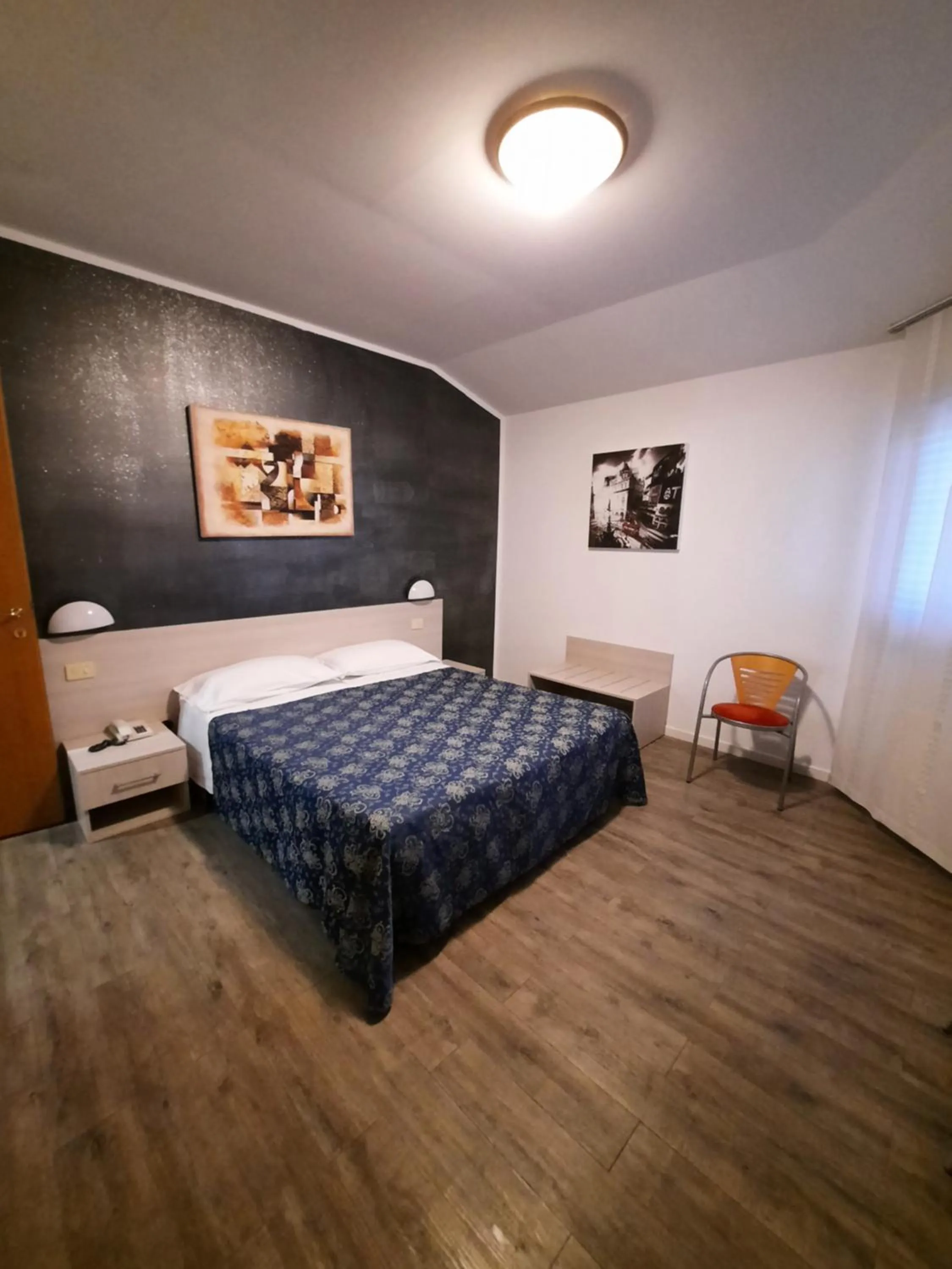 Bedroom, Bed in Hotel Rossi