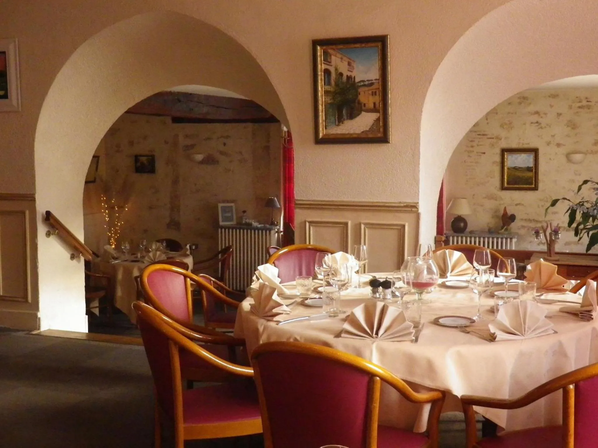 Restaurant/places to eat in Hostellerie De La Poste