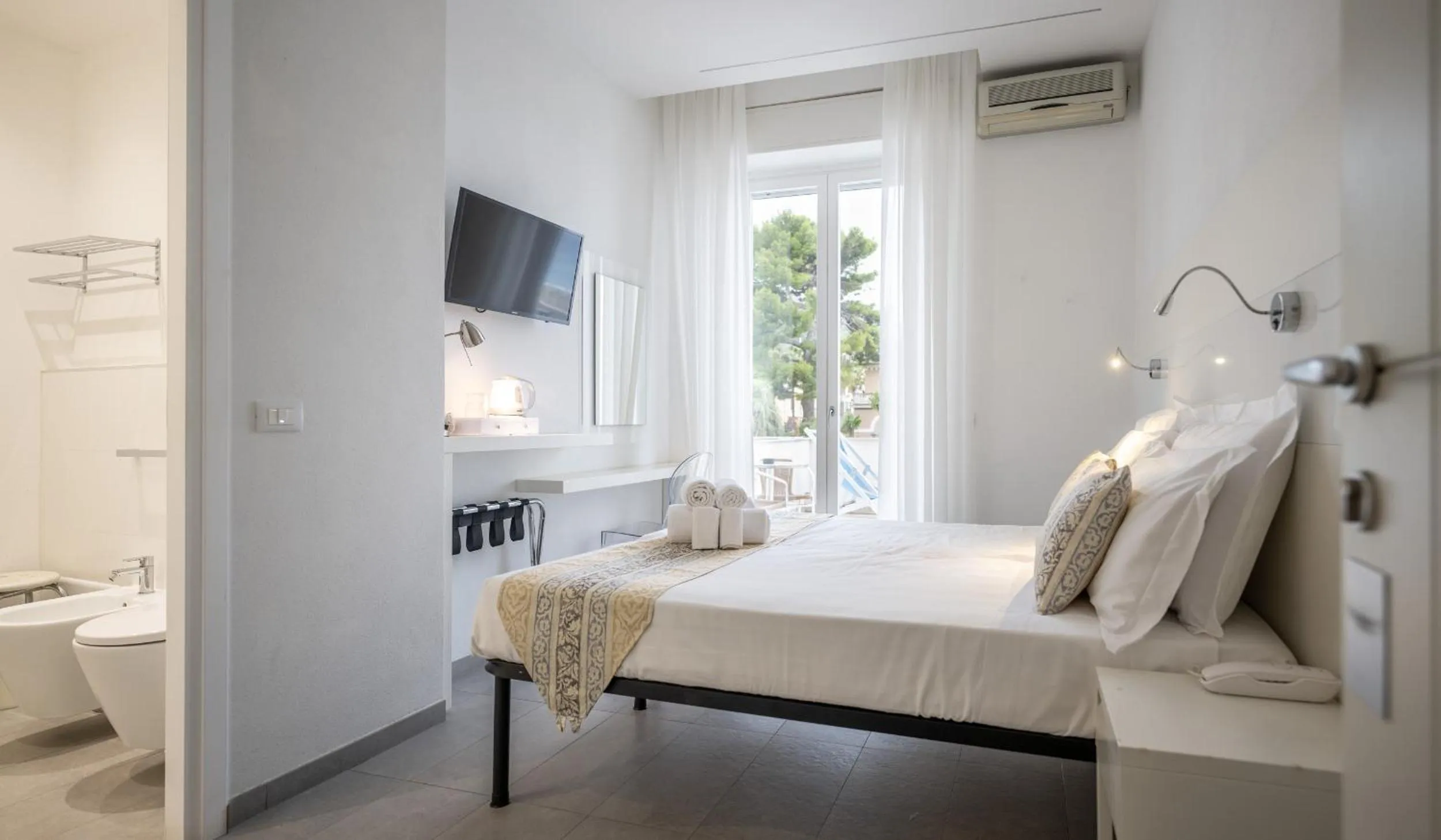 Bedroom in Hotel Ligure