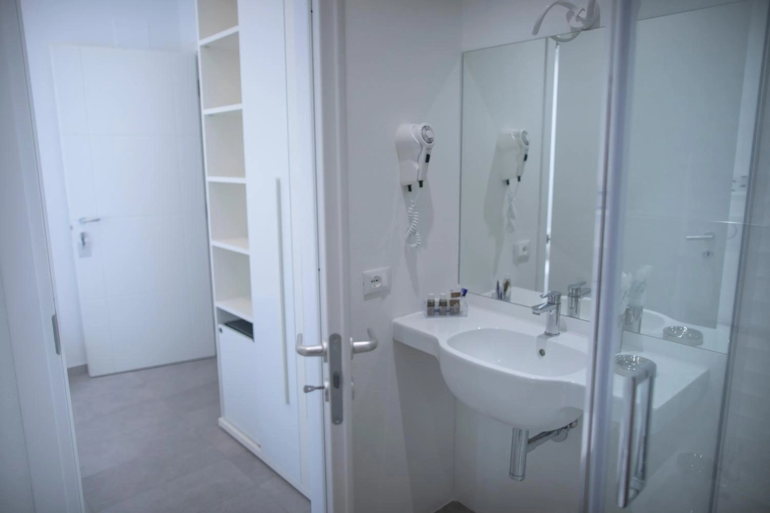 Bathroom in Hotel Ligure