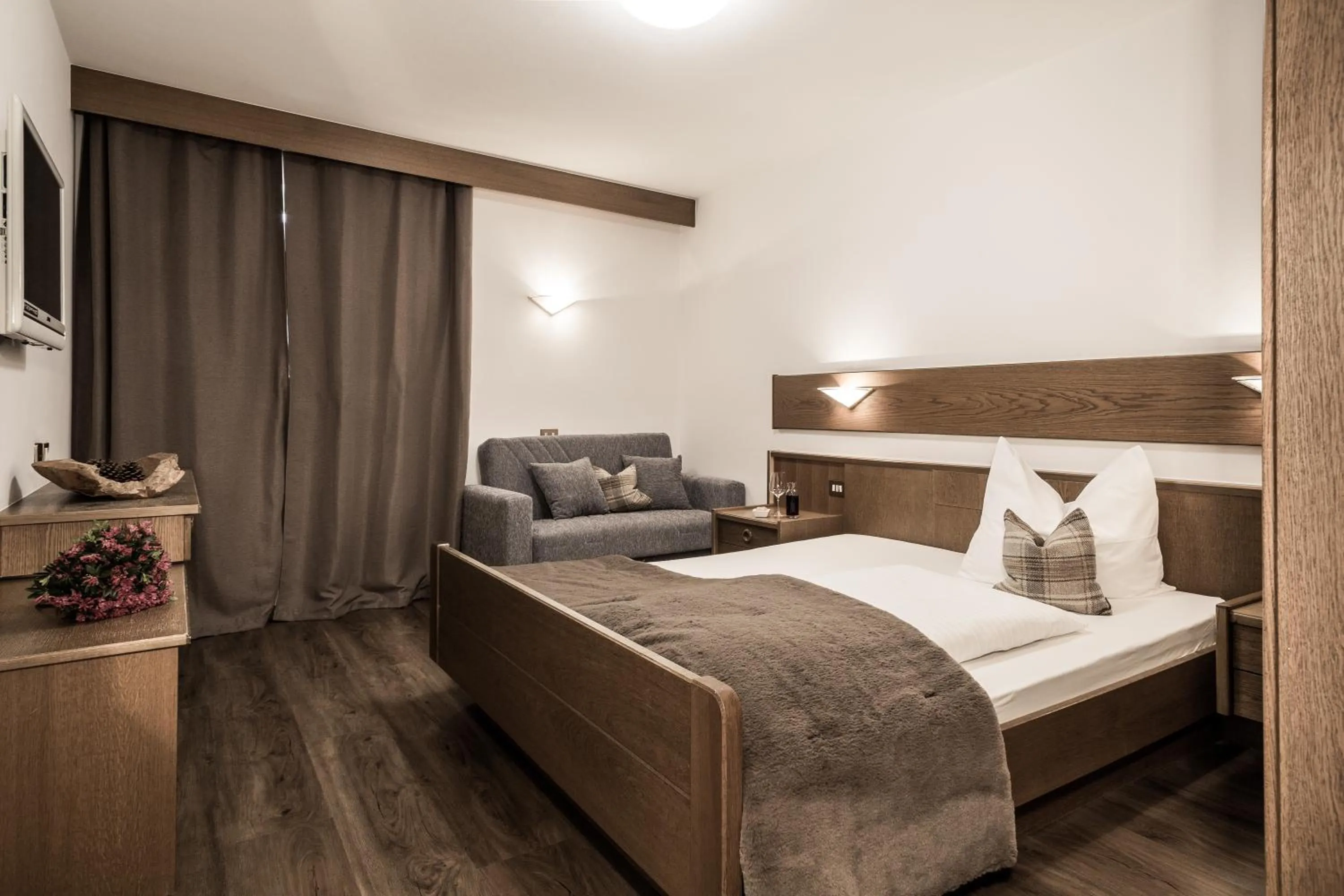 Bedroom, Bed in Hotel Zum Löwen - Al Leone