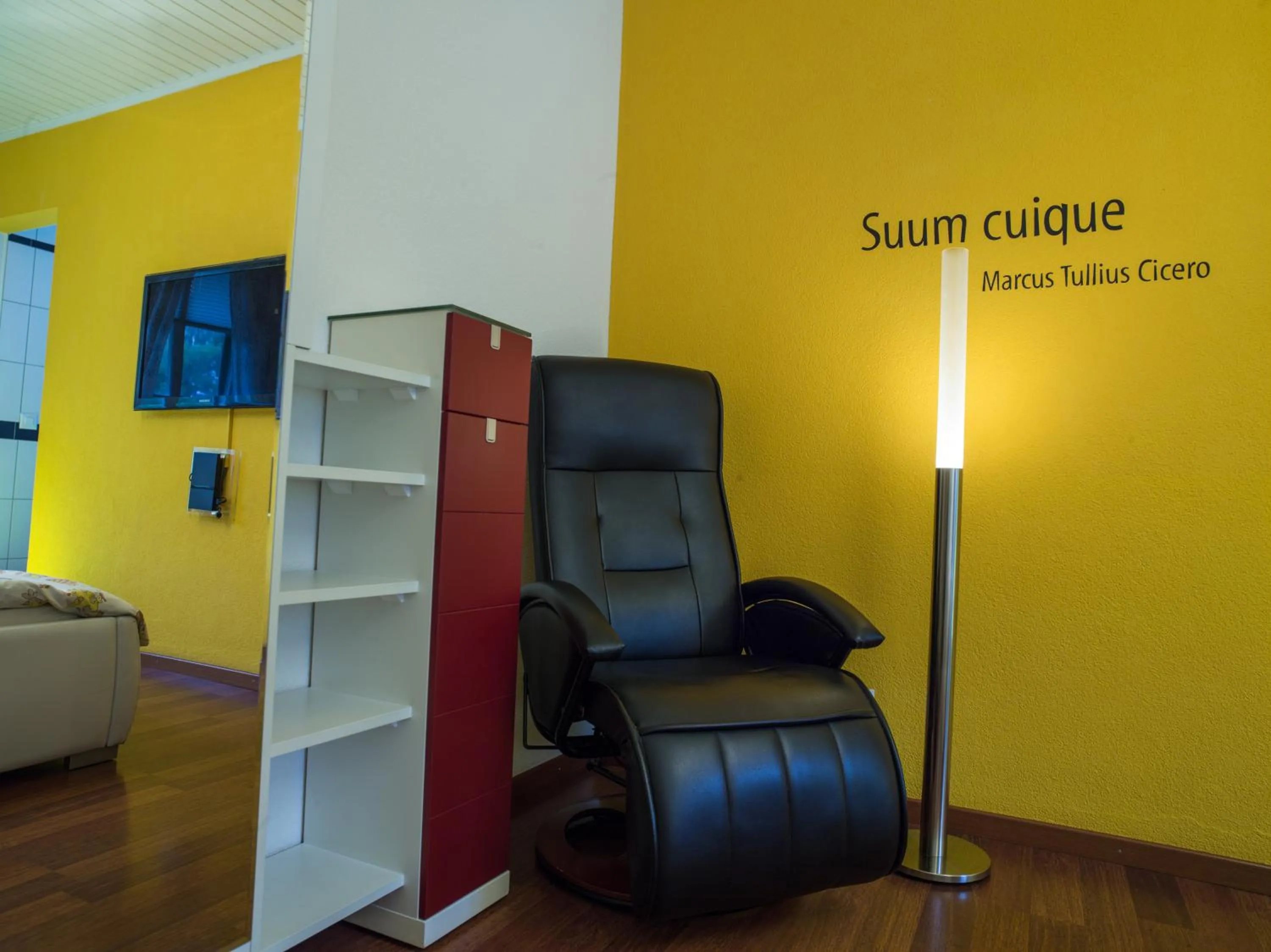 Decorative detail in Hotel Krone Sihlbrugg