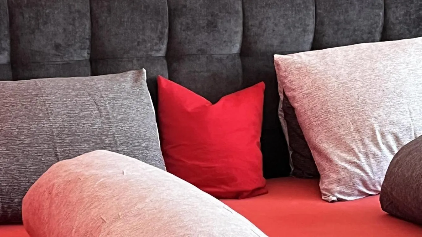 Bed in Hotel Krone Sihlbrugg