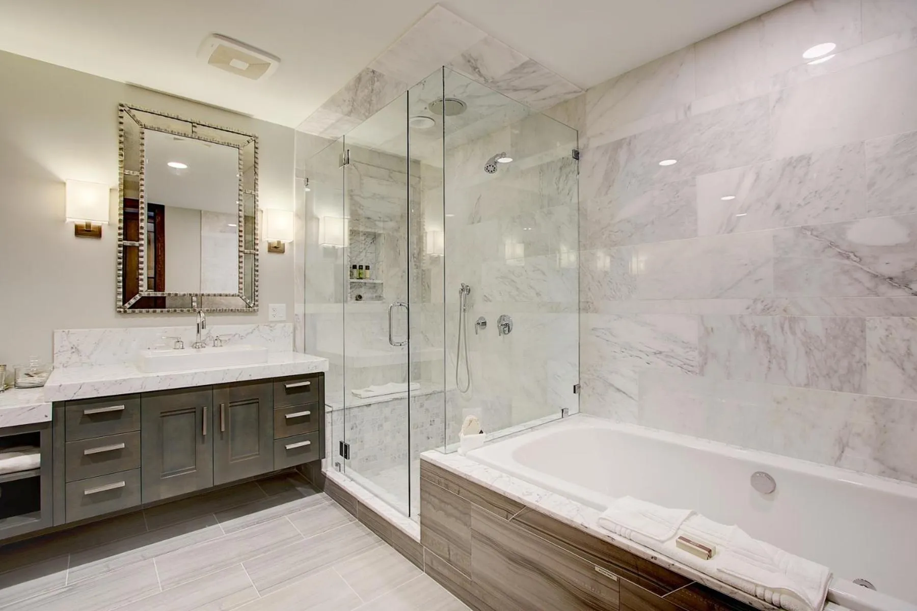 Bathroom in Stein Eriksen Residences