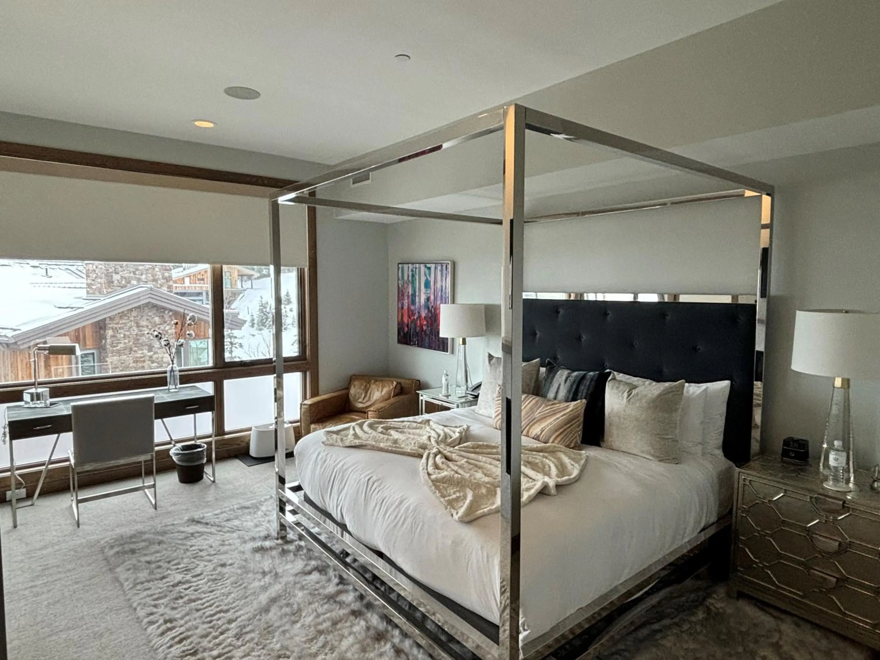 Bedroom, Bed in Stein Eriksen Residences