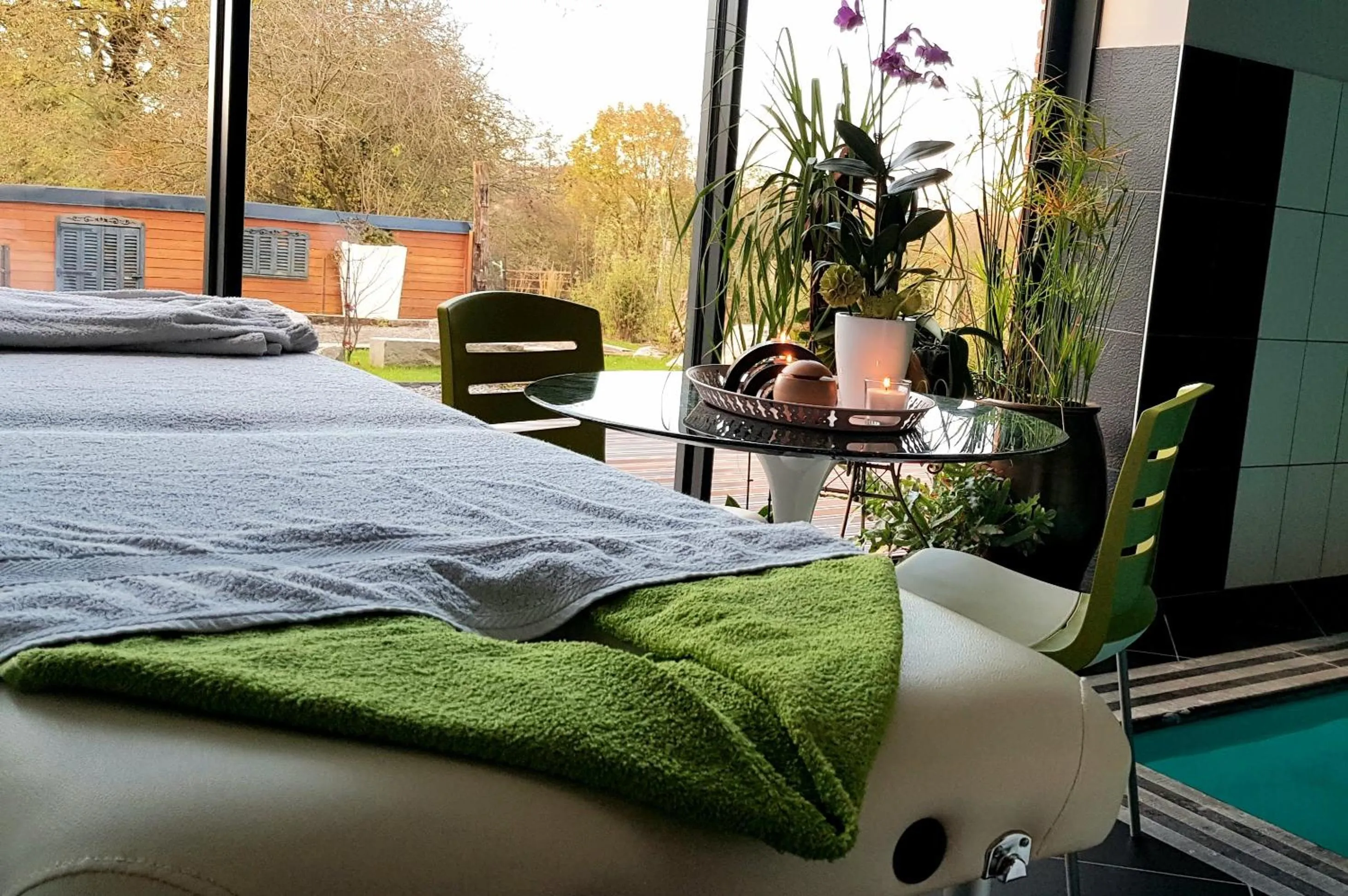 Massage, Bed in Il etait une ferme