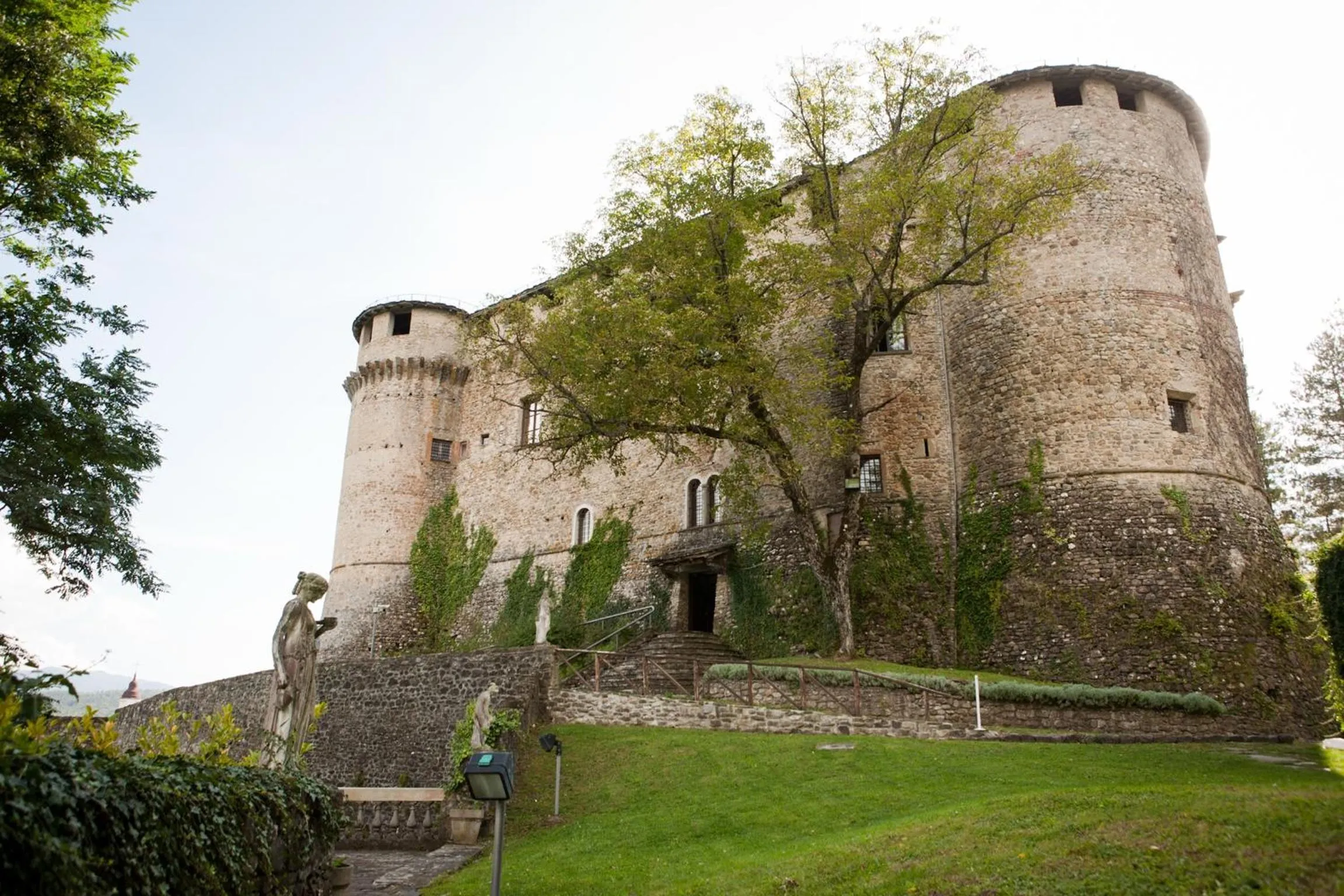 Facade/entrance in Castello Di Compiano Hotel Relais Museum