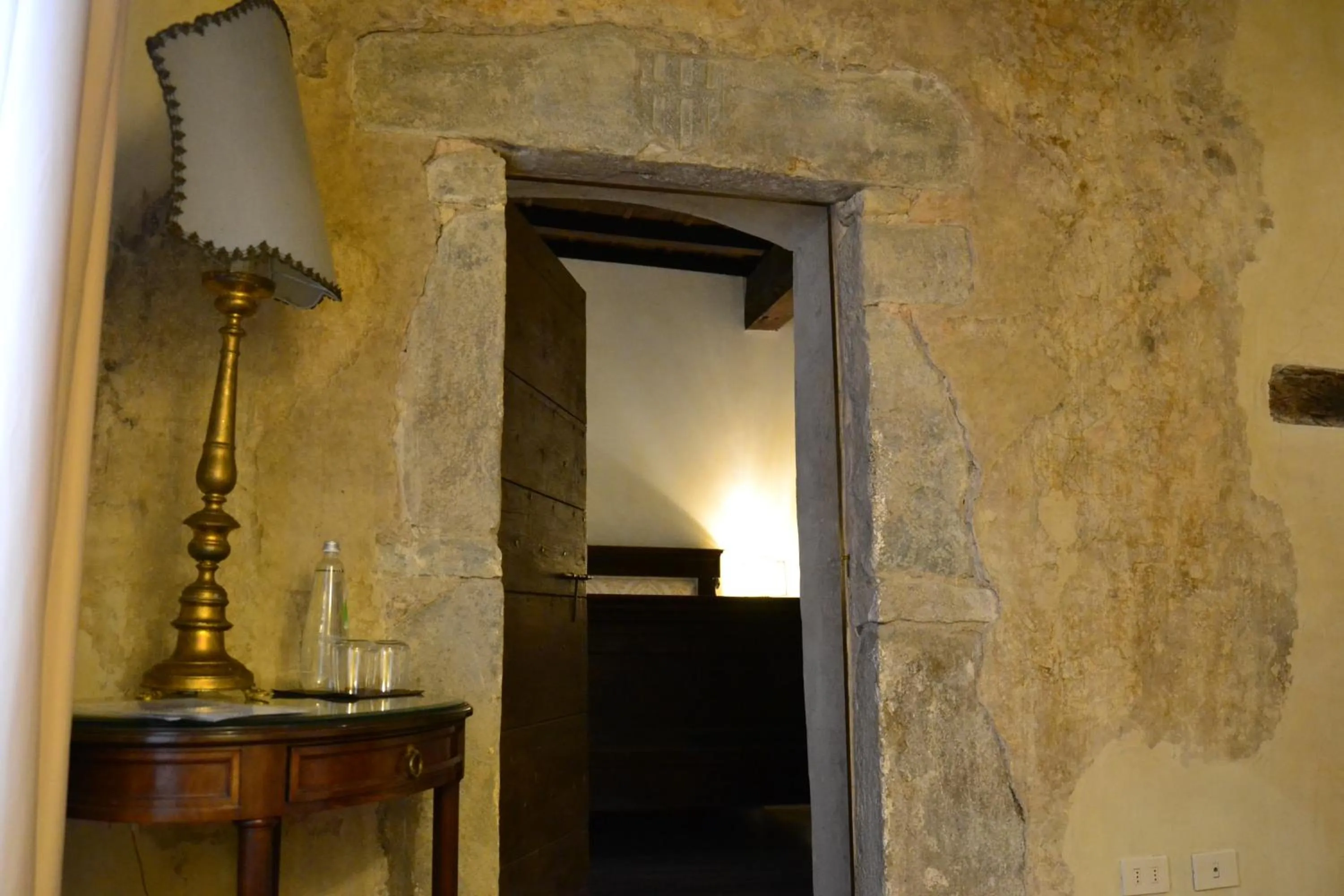 Castello Di Compiano Hotel Relais Museum